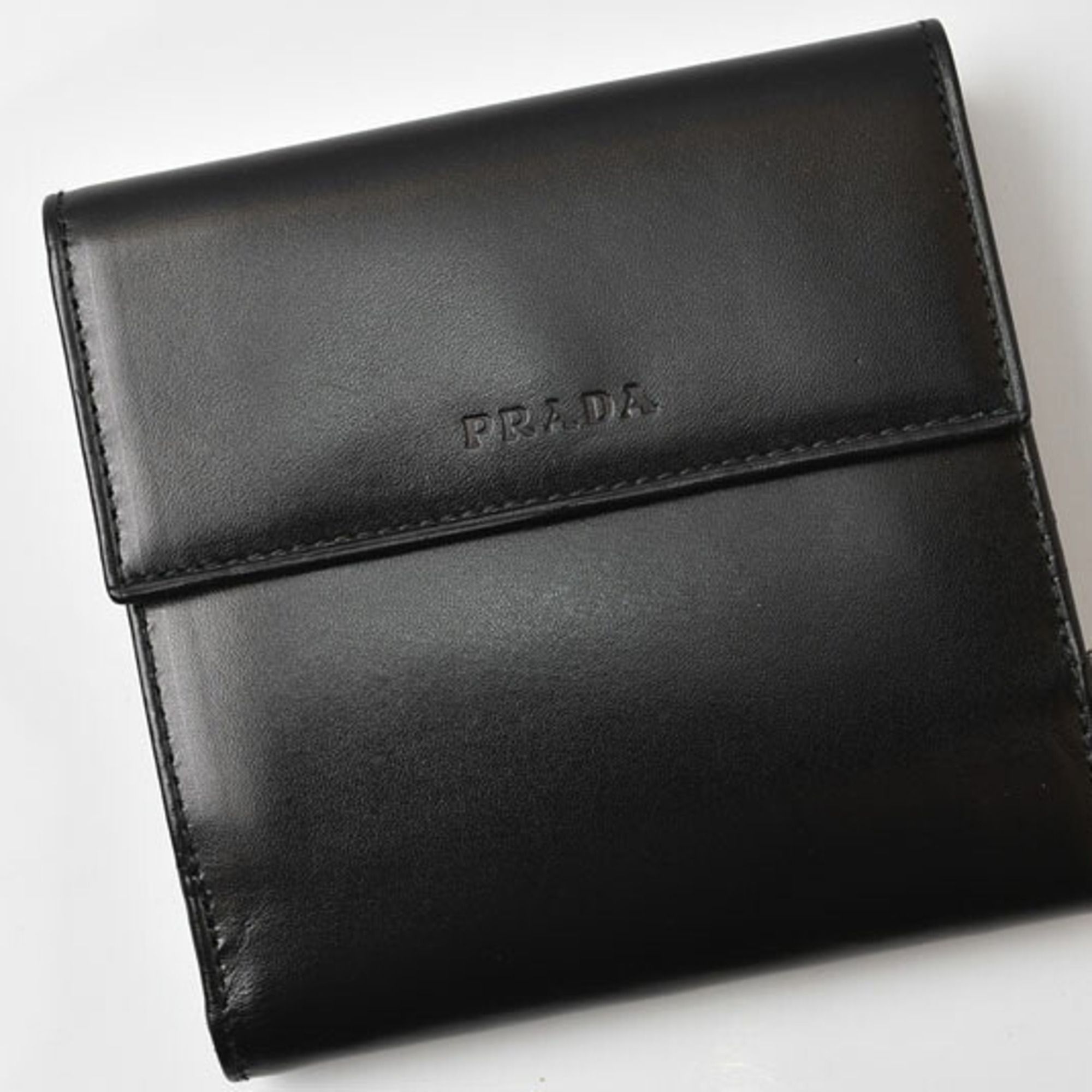 Leather Wallet (Tri-Fold) (Pre-Owned) - Prada - Modalova