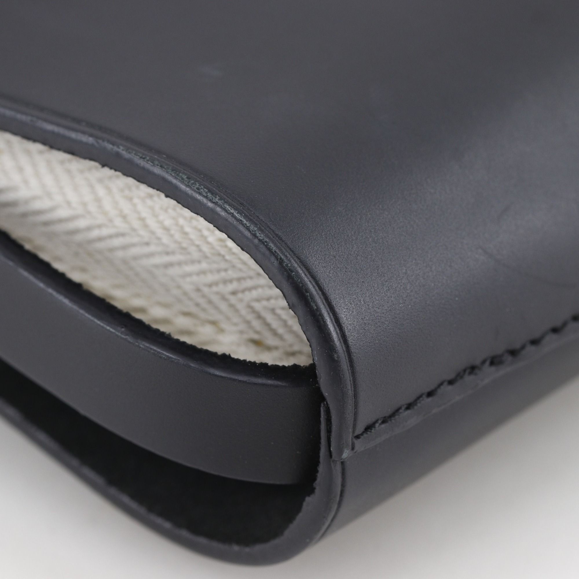 Leather Shoulder Bag (Pre-Owned) - Loewe - Modalova