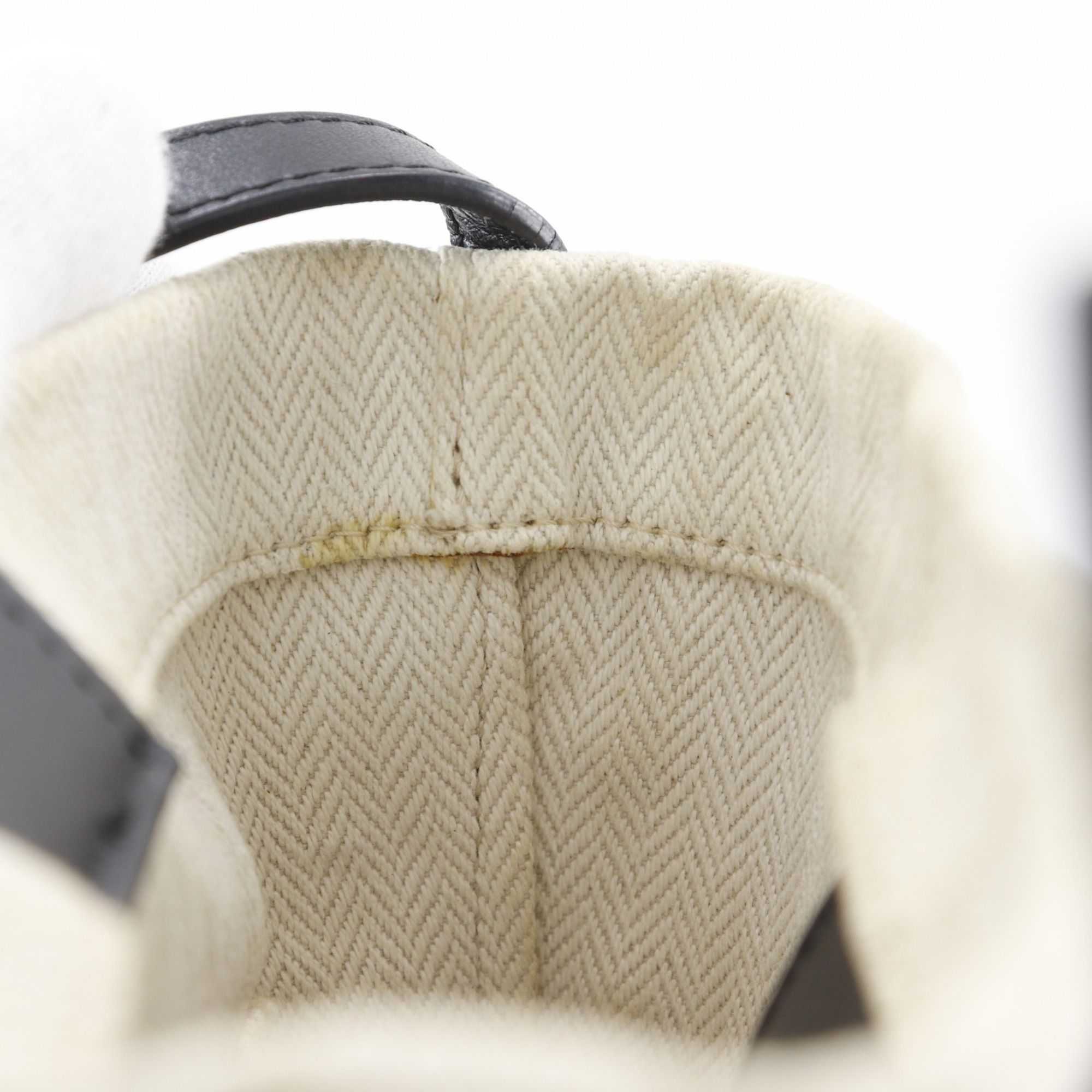 Leather Shoulder Bag (Pre-Owned) - Loewe - Modalova