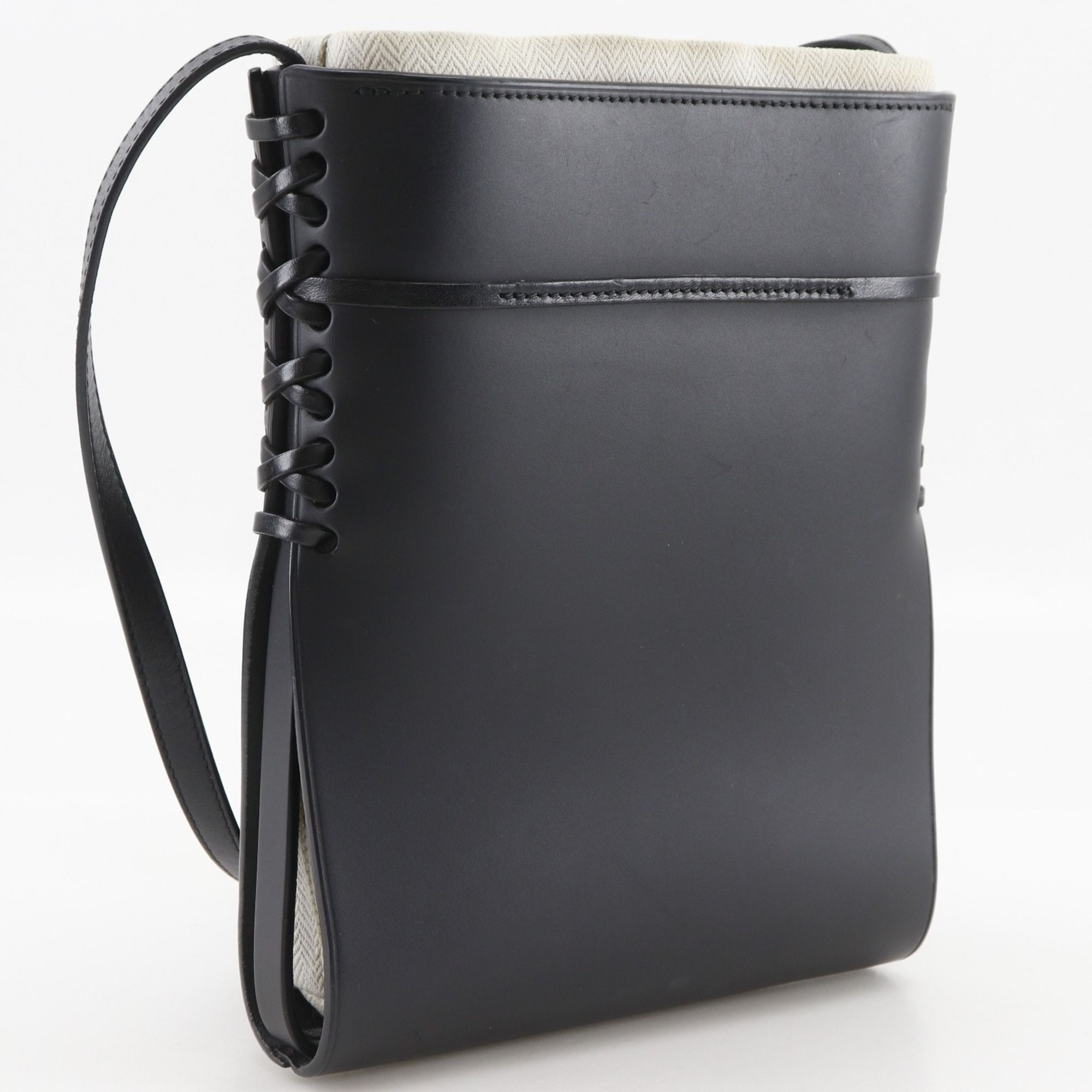 Leather Shoulder Bag (Pre-Owned) - Loewe - Modalova