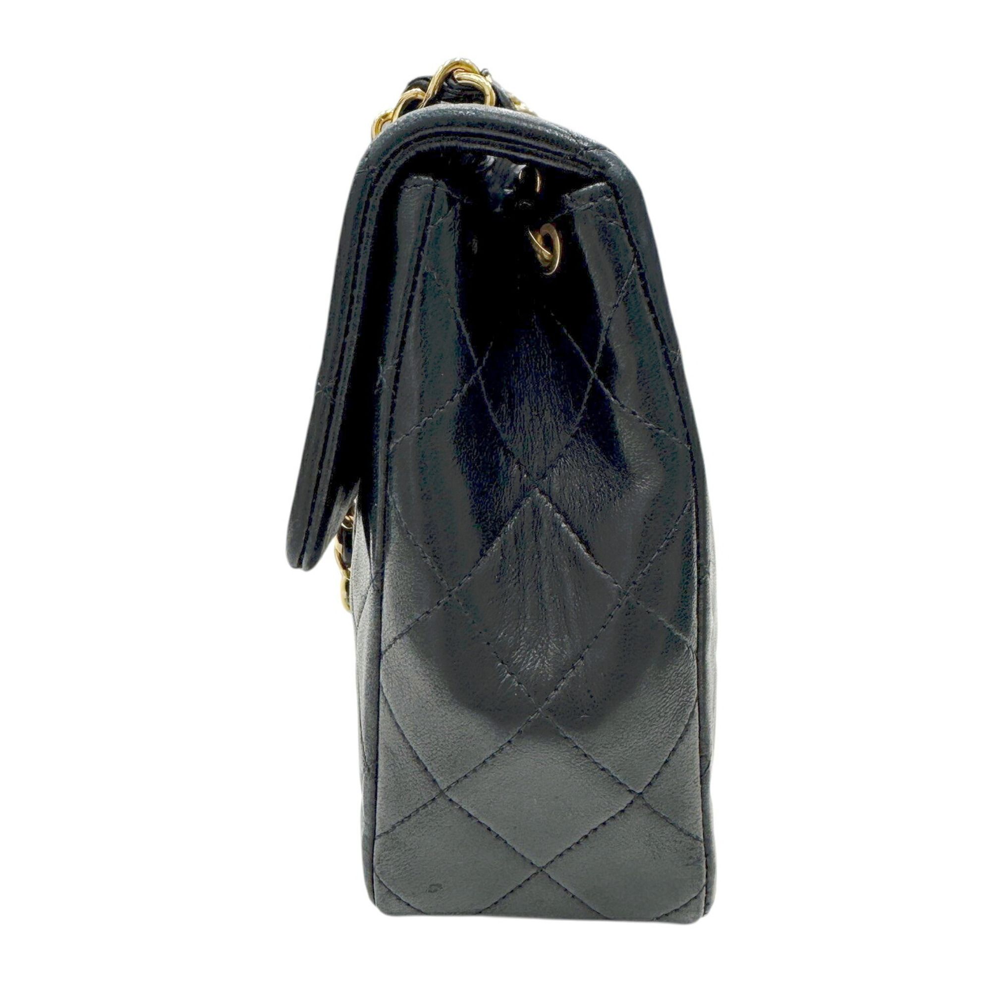 Leather Shoulder Bag (Pre-Owned) - Chanel - Modalova