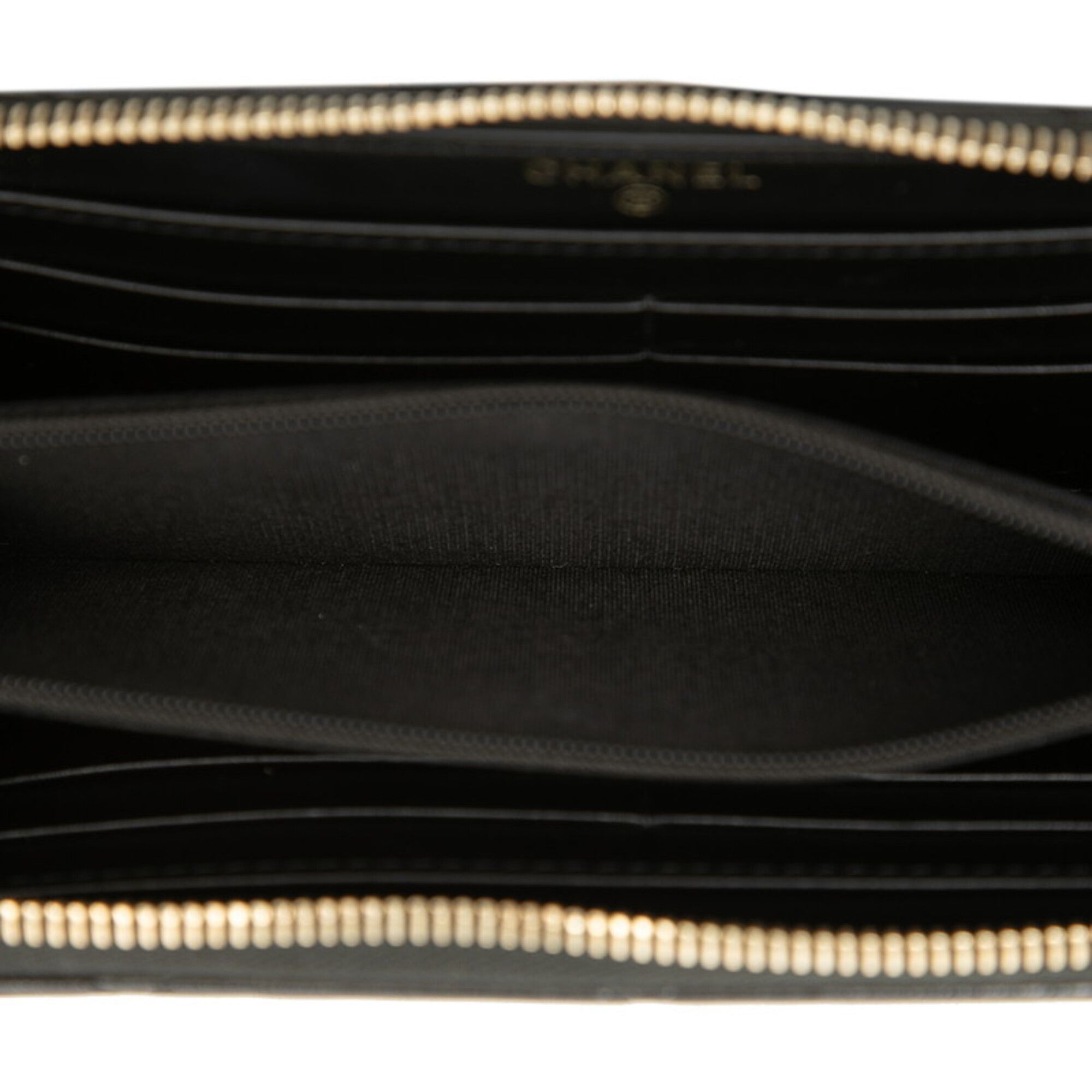 Leather Chain/Shoulder Wallet (Pre-Owned) - Chanel - Modalova