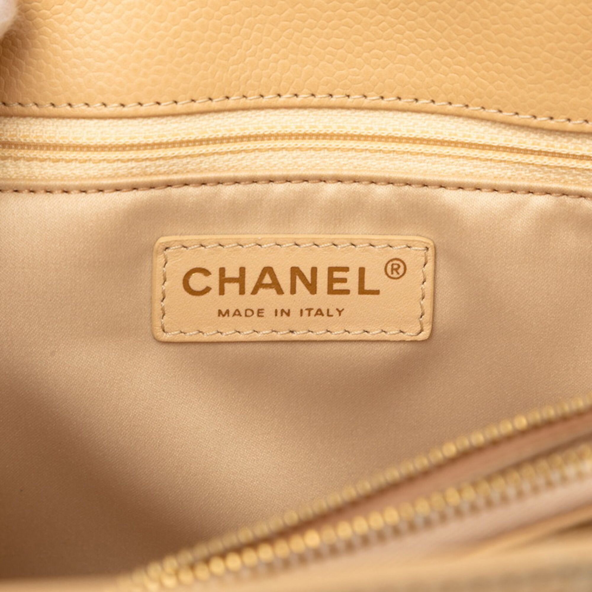 Grained Calfskin Shoulder Bag (Pre-Owned) - Chanel - Modalova