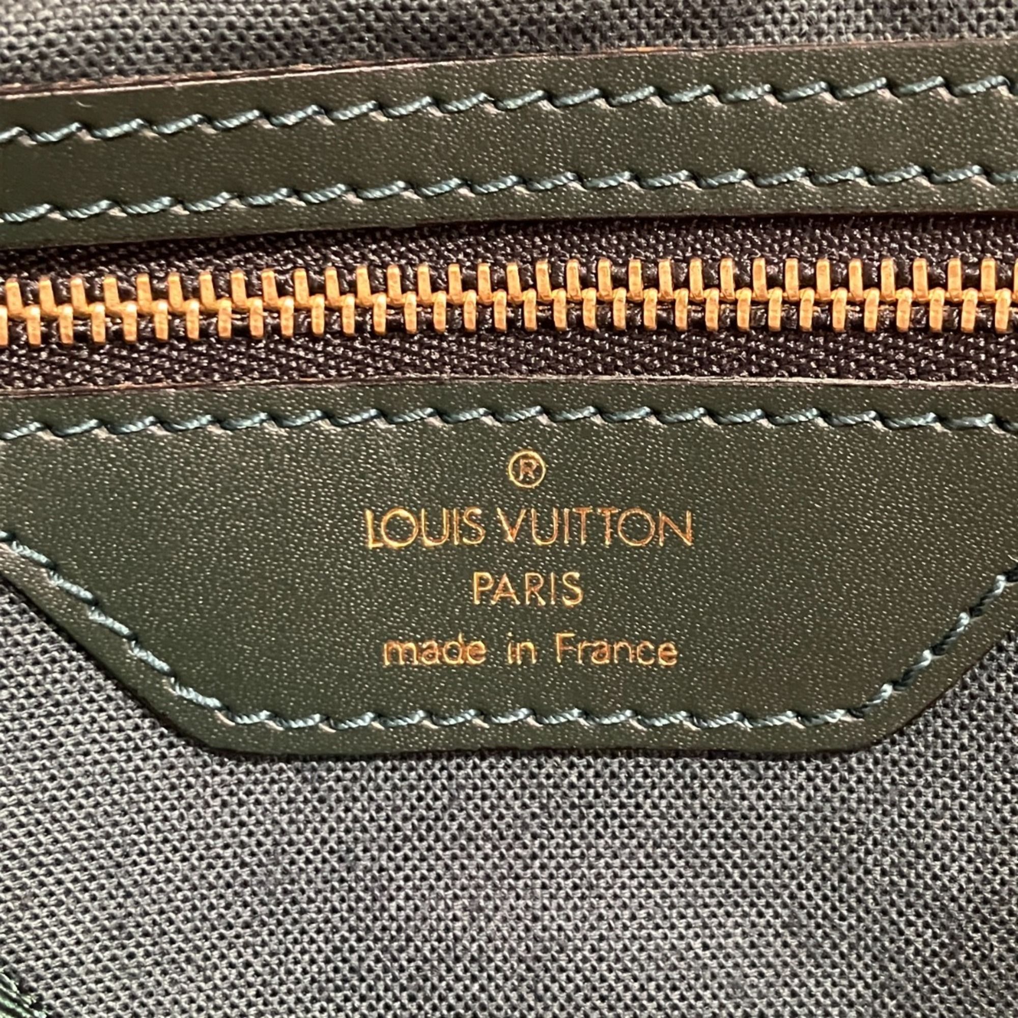 Taiga Leather Shoulder Bag (Pre-Owned) - Louis Vuitton - Modalova