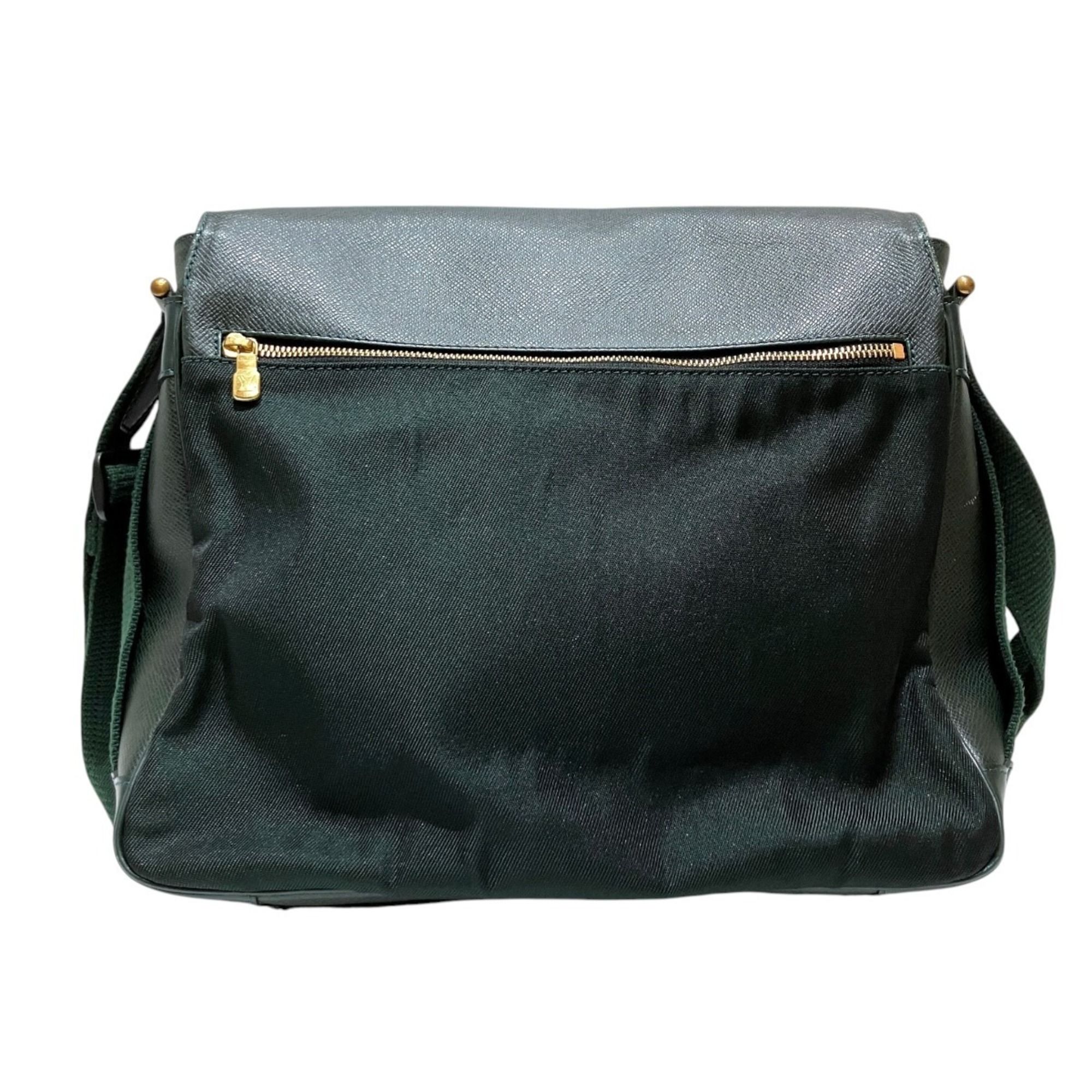 Taiga Leather Shoulder Bag (Pre-Owned) - Louis Vuitton - Modalova