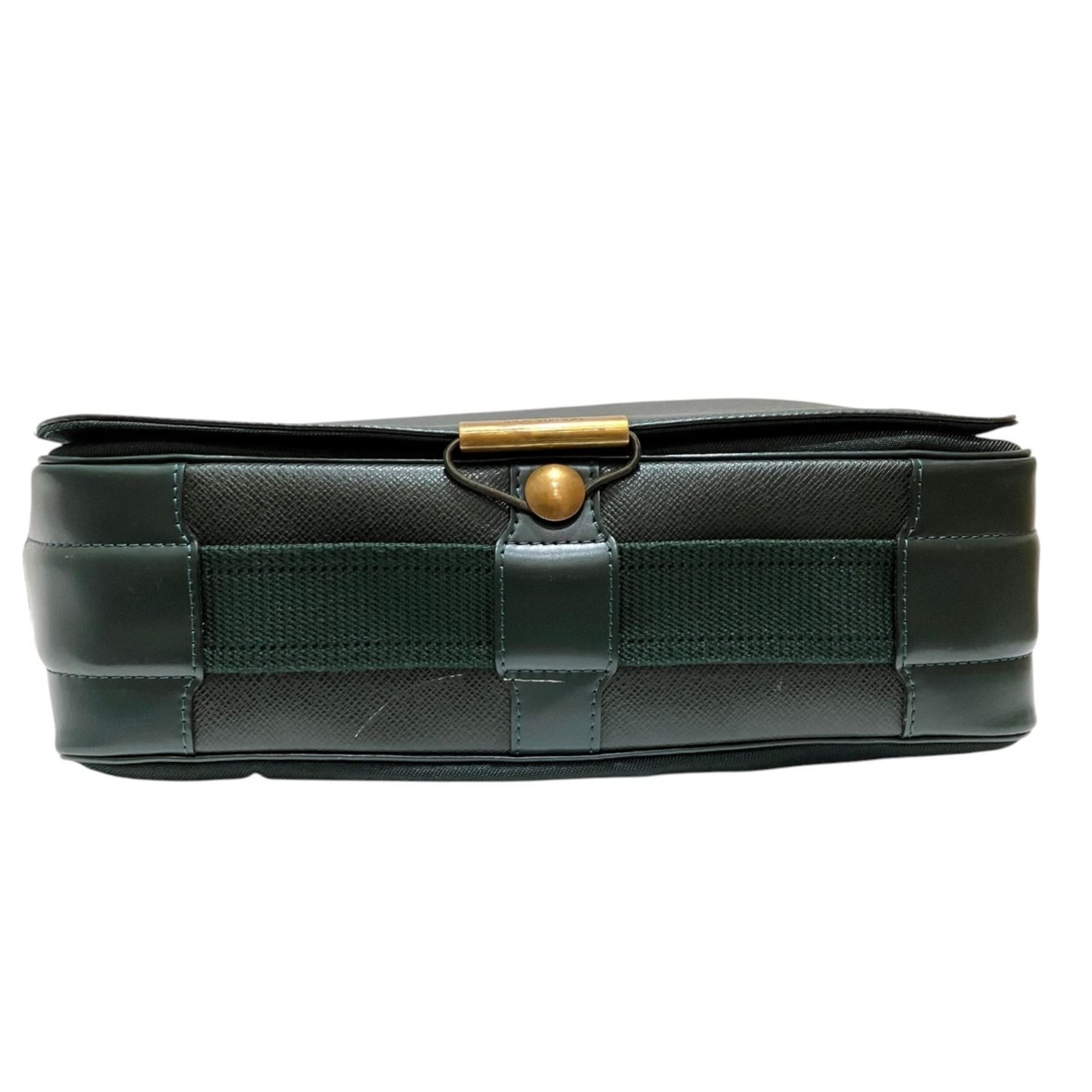 Taiga Leather Shoulder Bag (Pre-Owned) - Louis Vuitton - Modalova