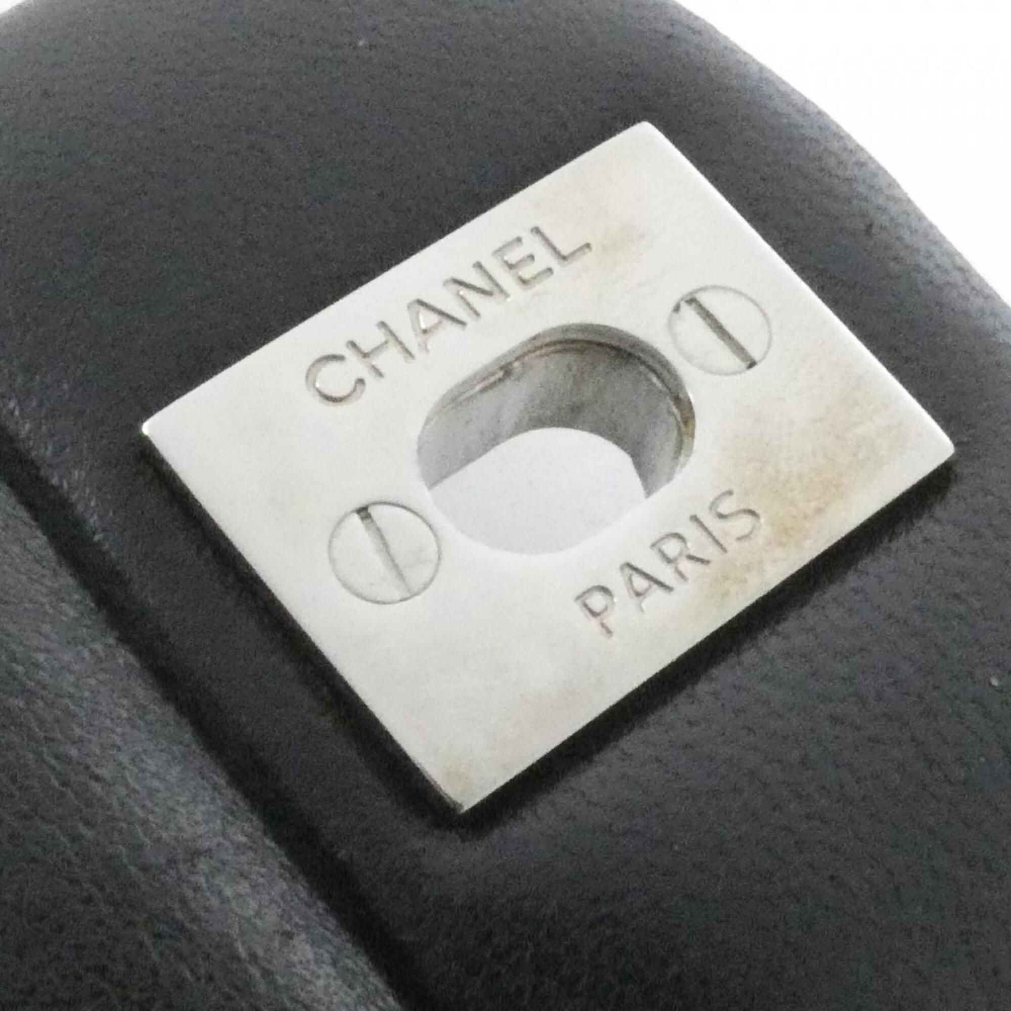 Leather Shoulder Bag (Pre-Owned) - Chanel - Modalova