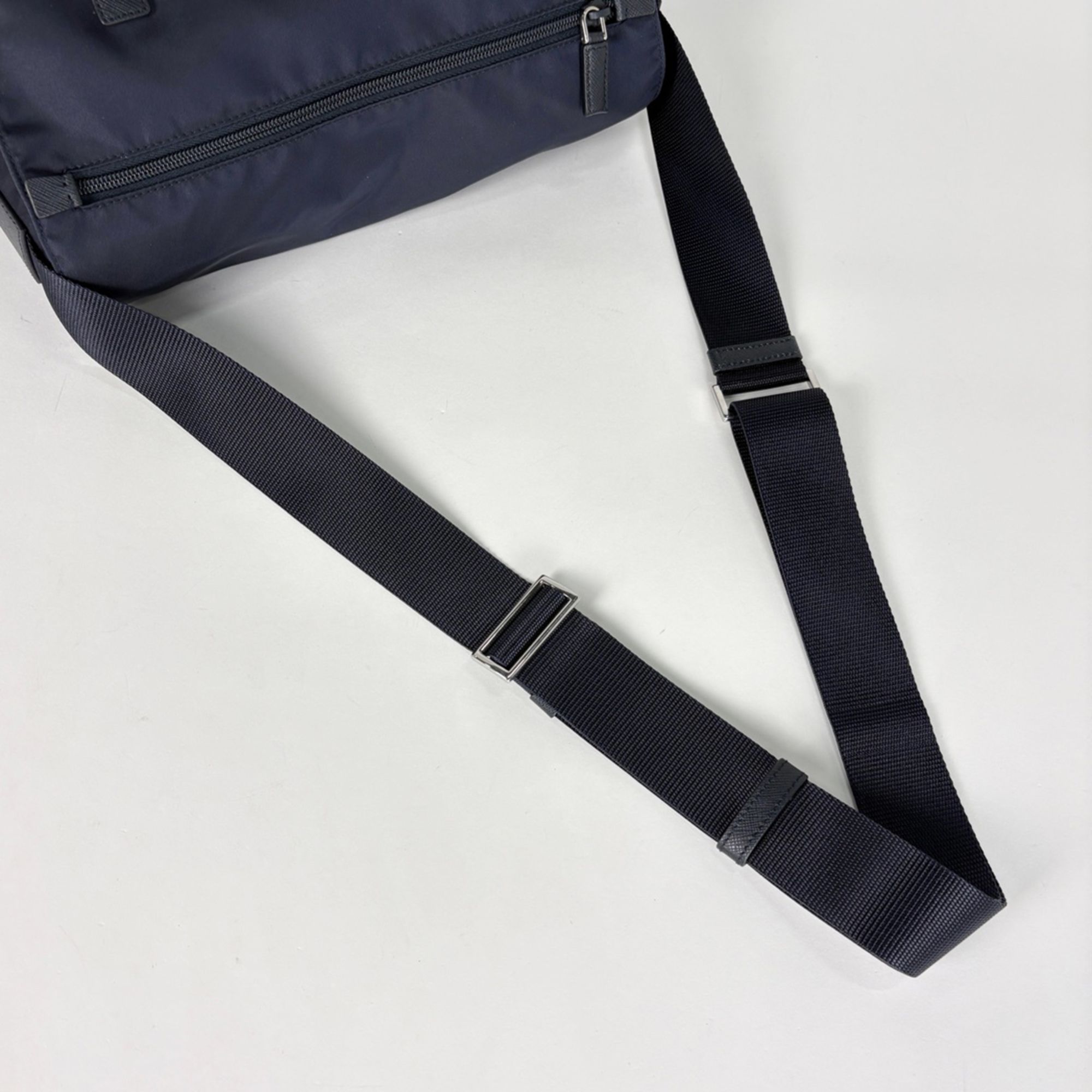 Leather Tessuto Shoulder Bag (Pre-Owned) - Prada - Modalova