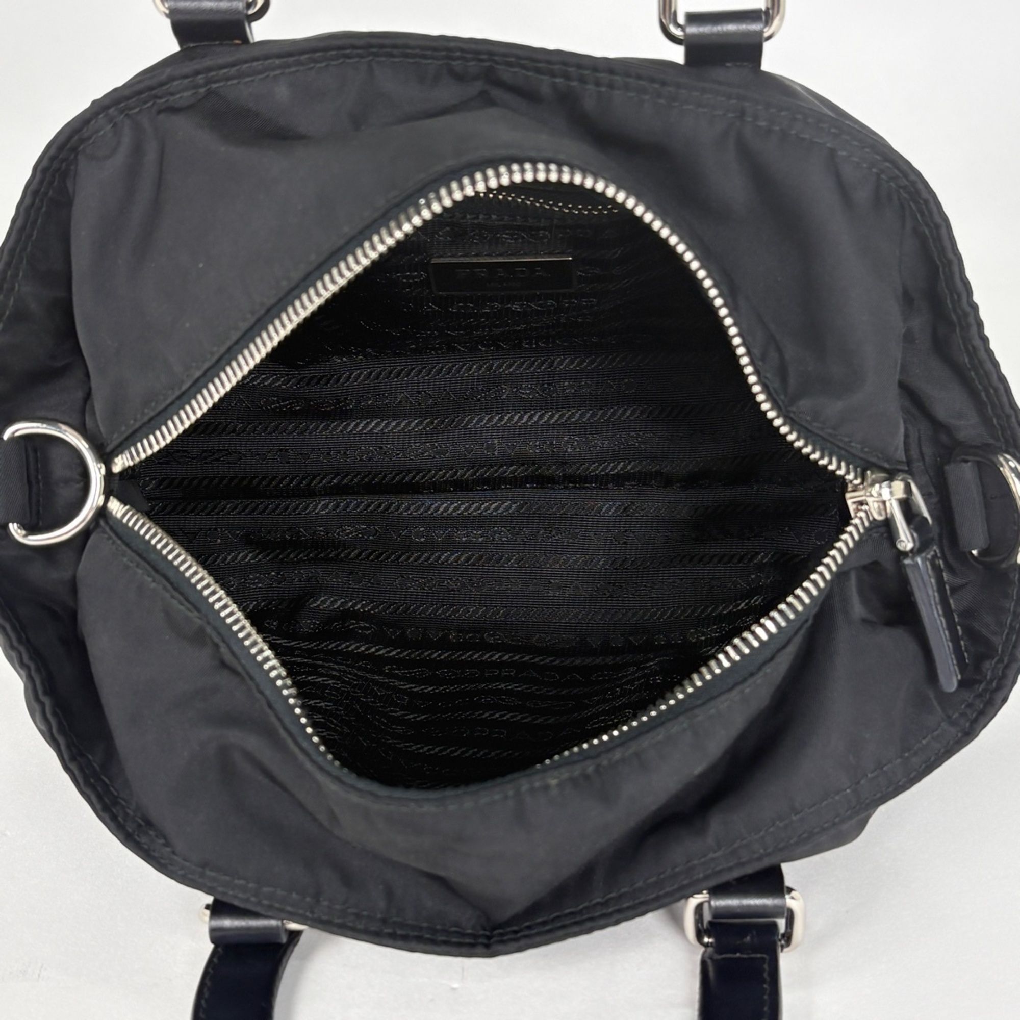 Nylon Leather Handbag (Pre-Owned) - Prada - Modalova