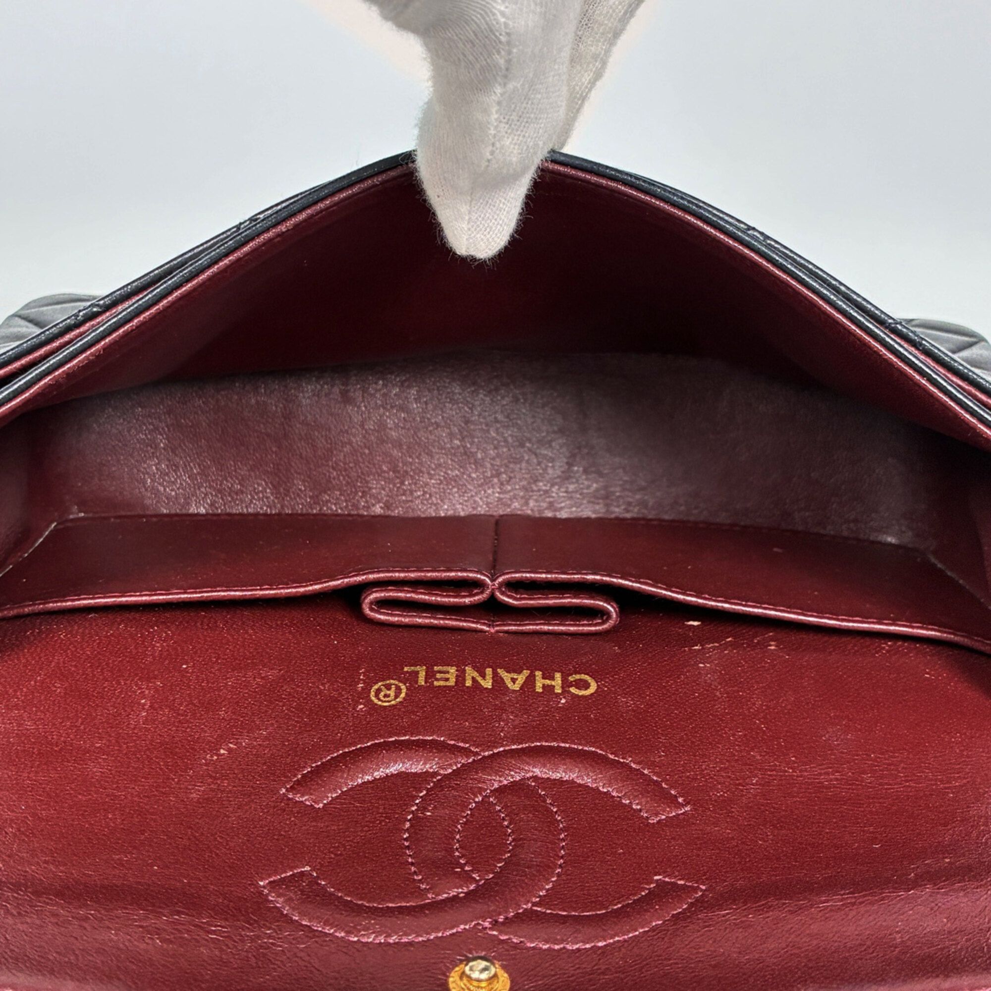 Matelasse Leather Shoulder Bag (Pre-Owned) - Chanel - Modalova
