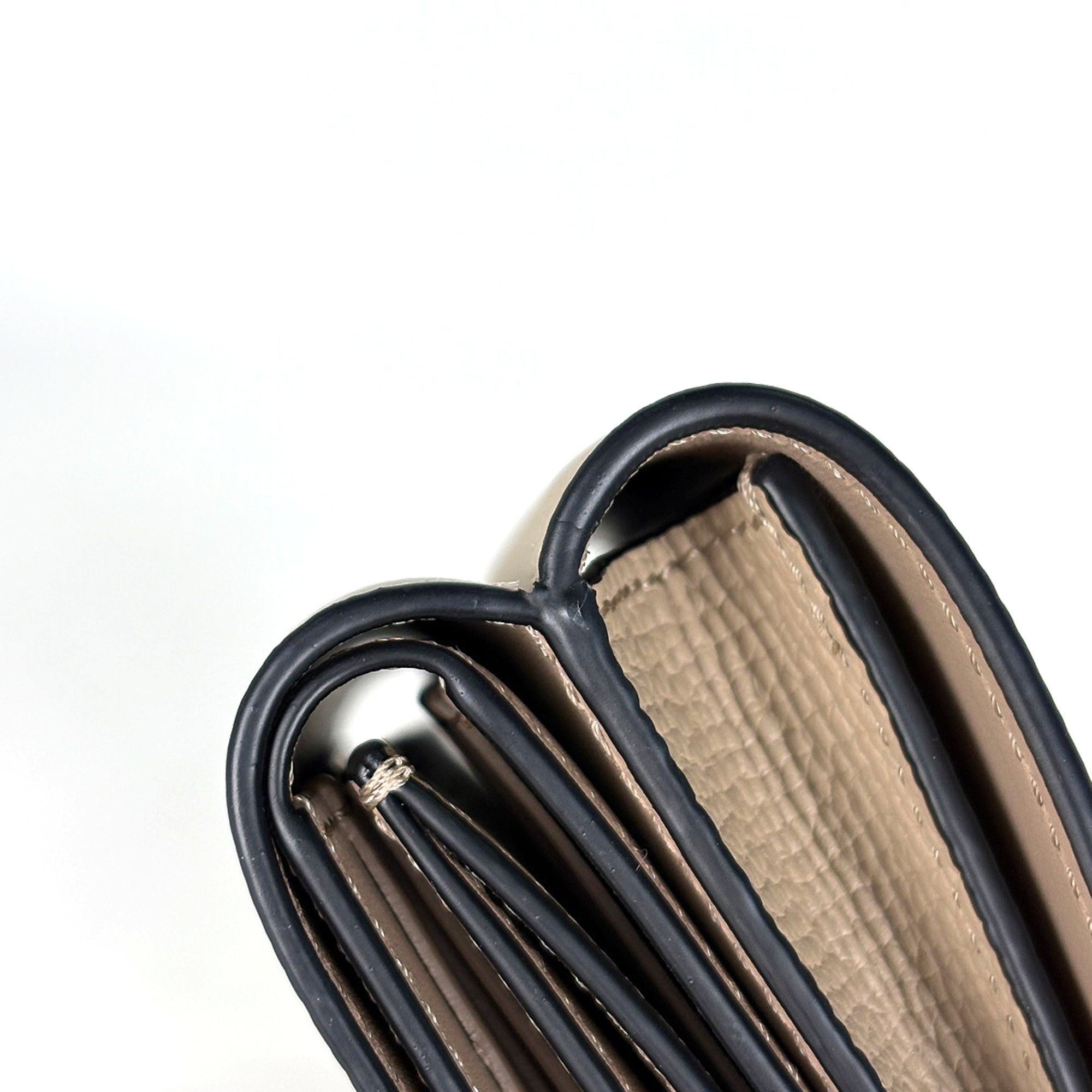 Leather Wallet (Tri-Fold) (Pre-Owned) - Loewe - Modalova