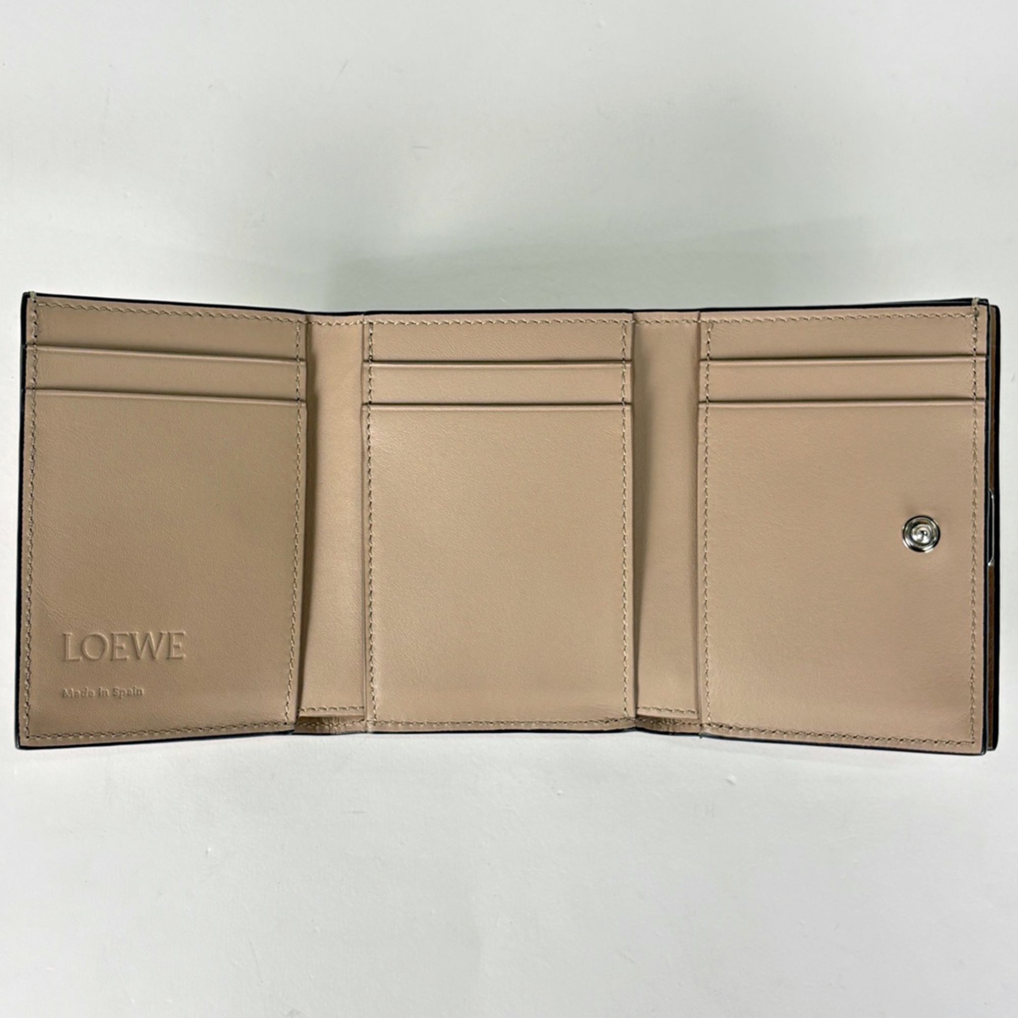 Leather Wallet (Tri-Fold) (Pre-Owned) - Loewe - Modalova