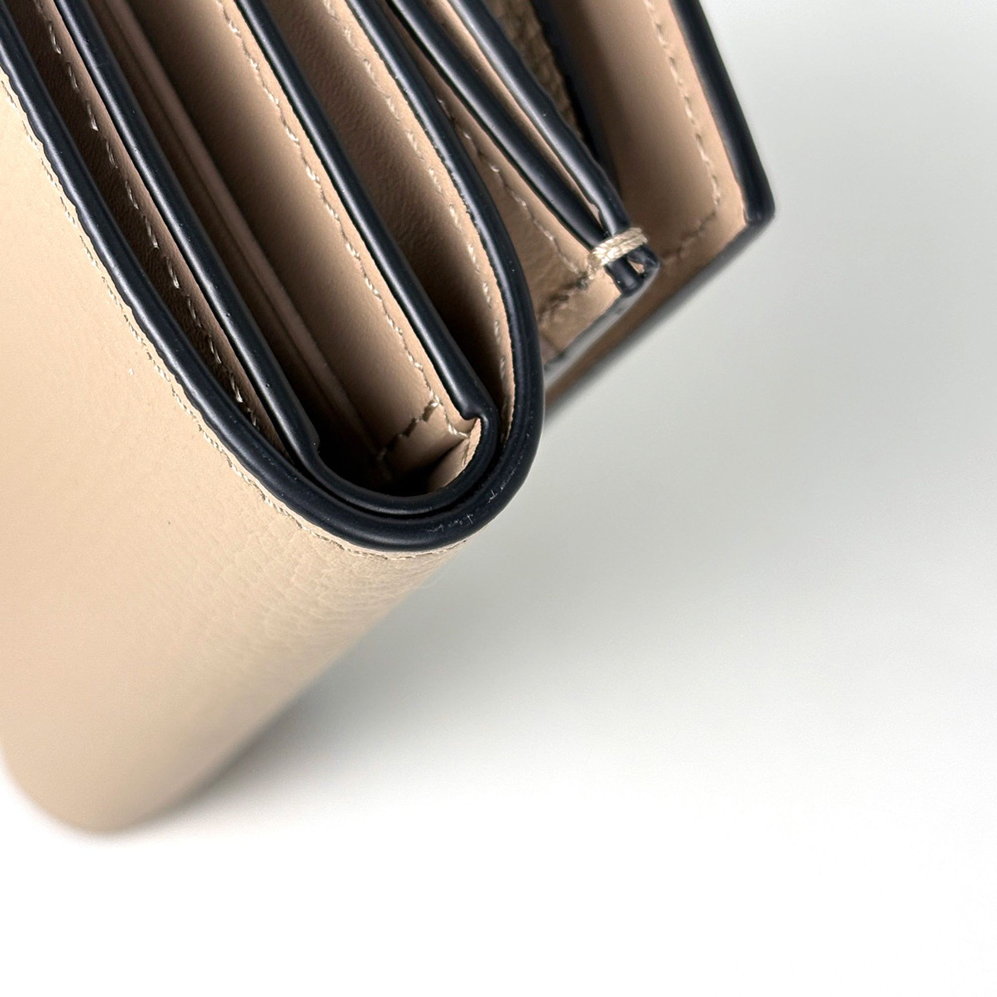Leather Wallet (Tri-Fold) (Pre-Owned) - Loewe - Modalova
