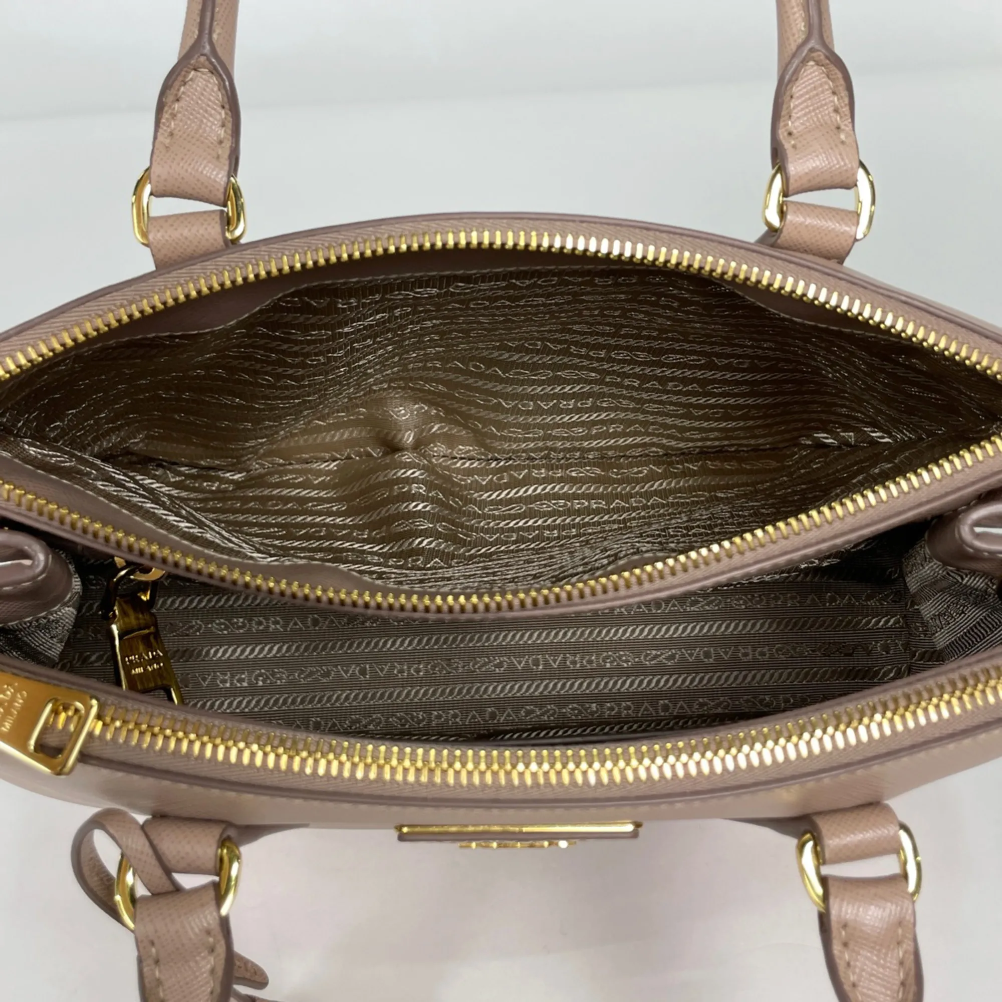 Leather Handbag (Pre-Owned) - Prada - Modalova