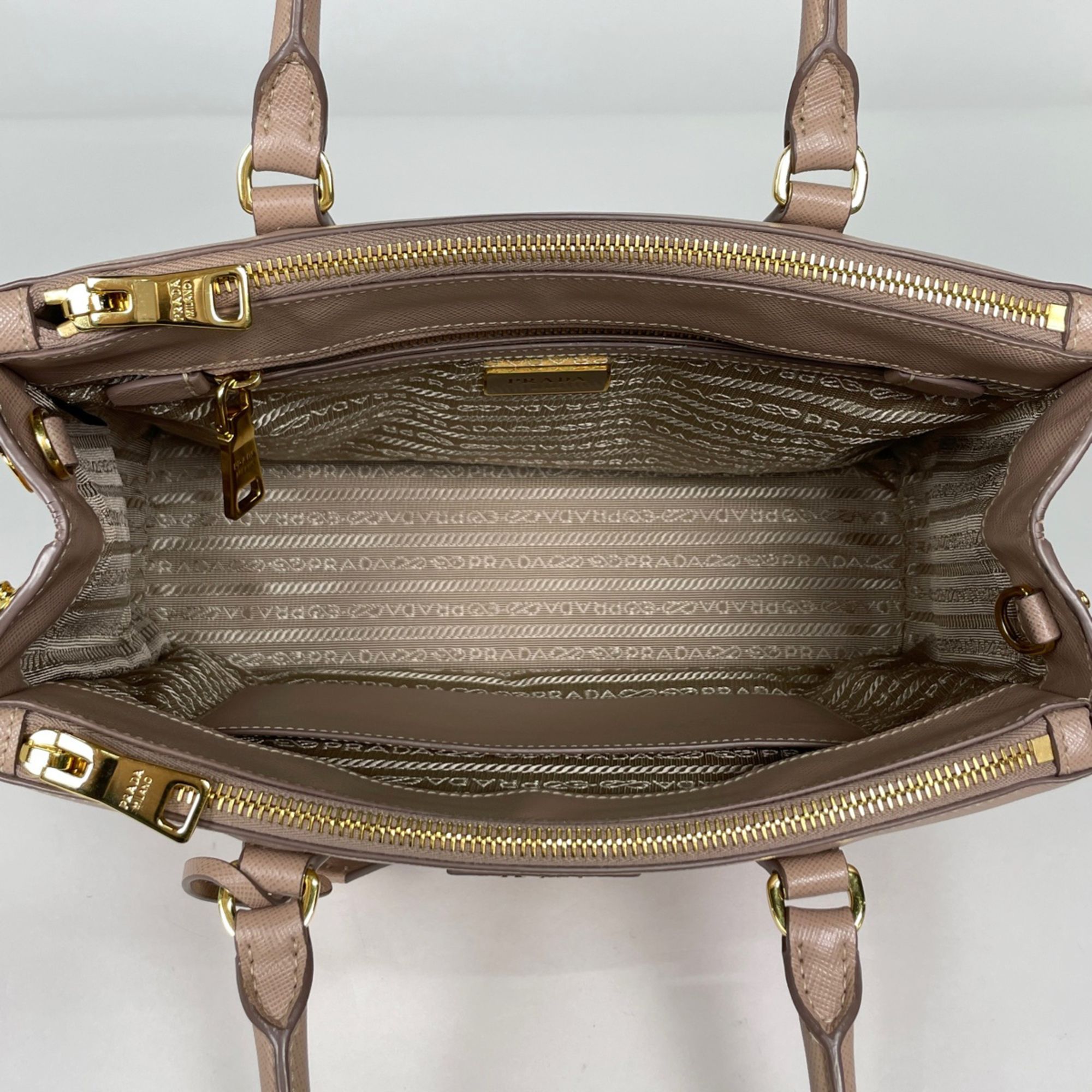 Leather Handbag (Pre-Owned) - Prada - Modalova