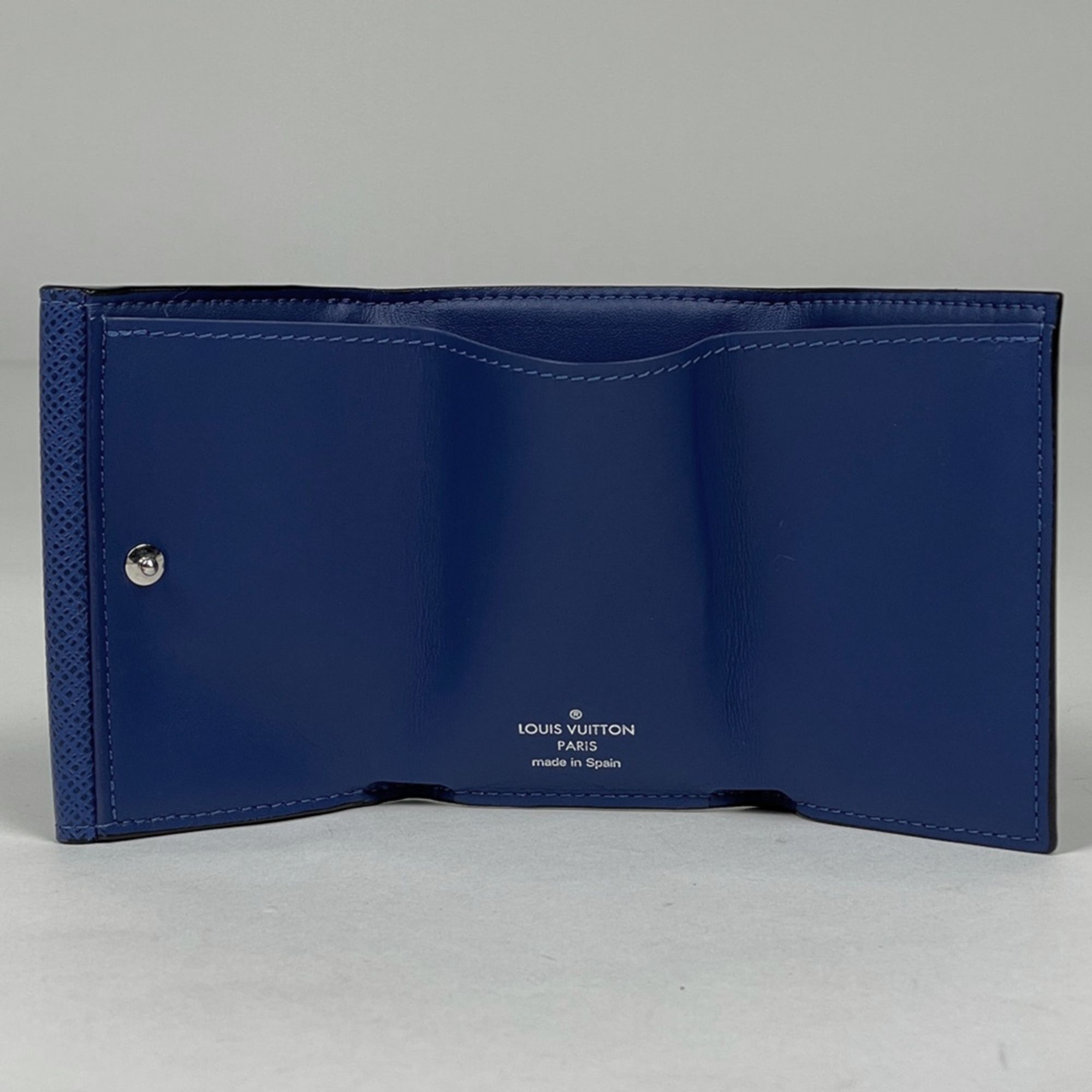 Taigarama Taigarama Wallet (Bi-Fold) (Pre-Owned) - Louis Vuitton - Modalova