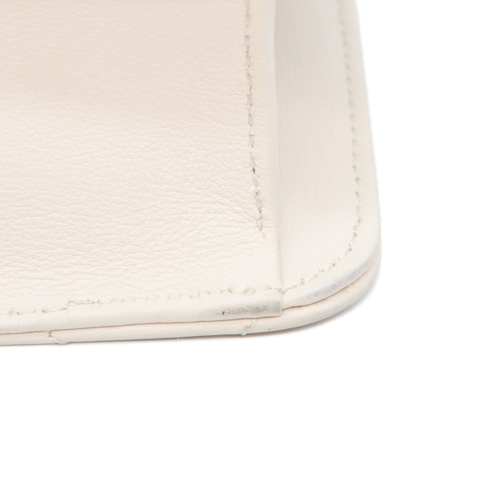 Leather Shoulder Bag (Pre-Owned) - Chanel - Modalova