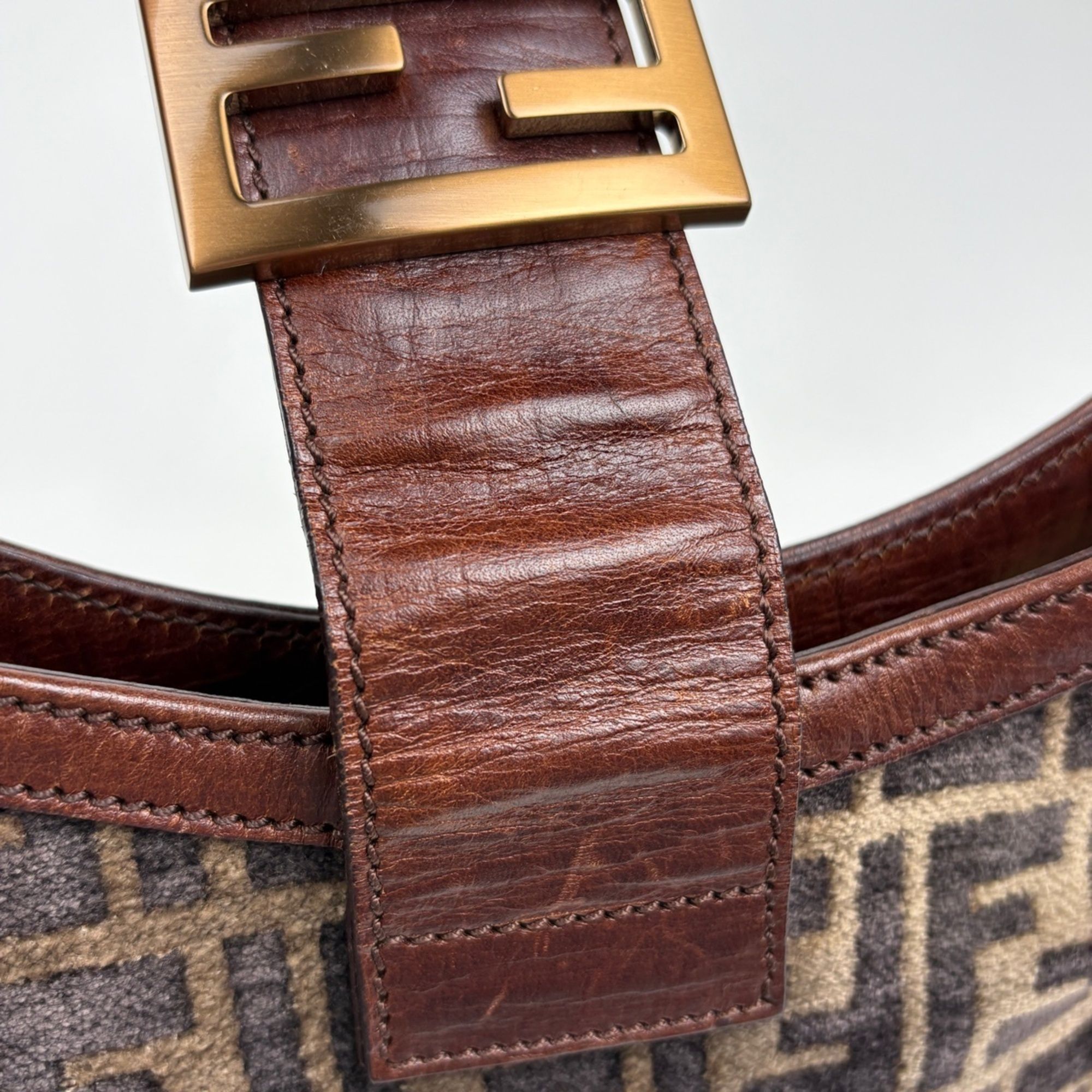 Fabric Leather Shoulder Bag (Pre-Owned) - Fendi - Modalova