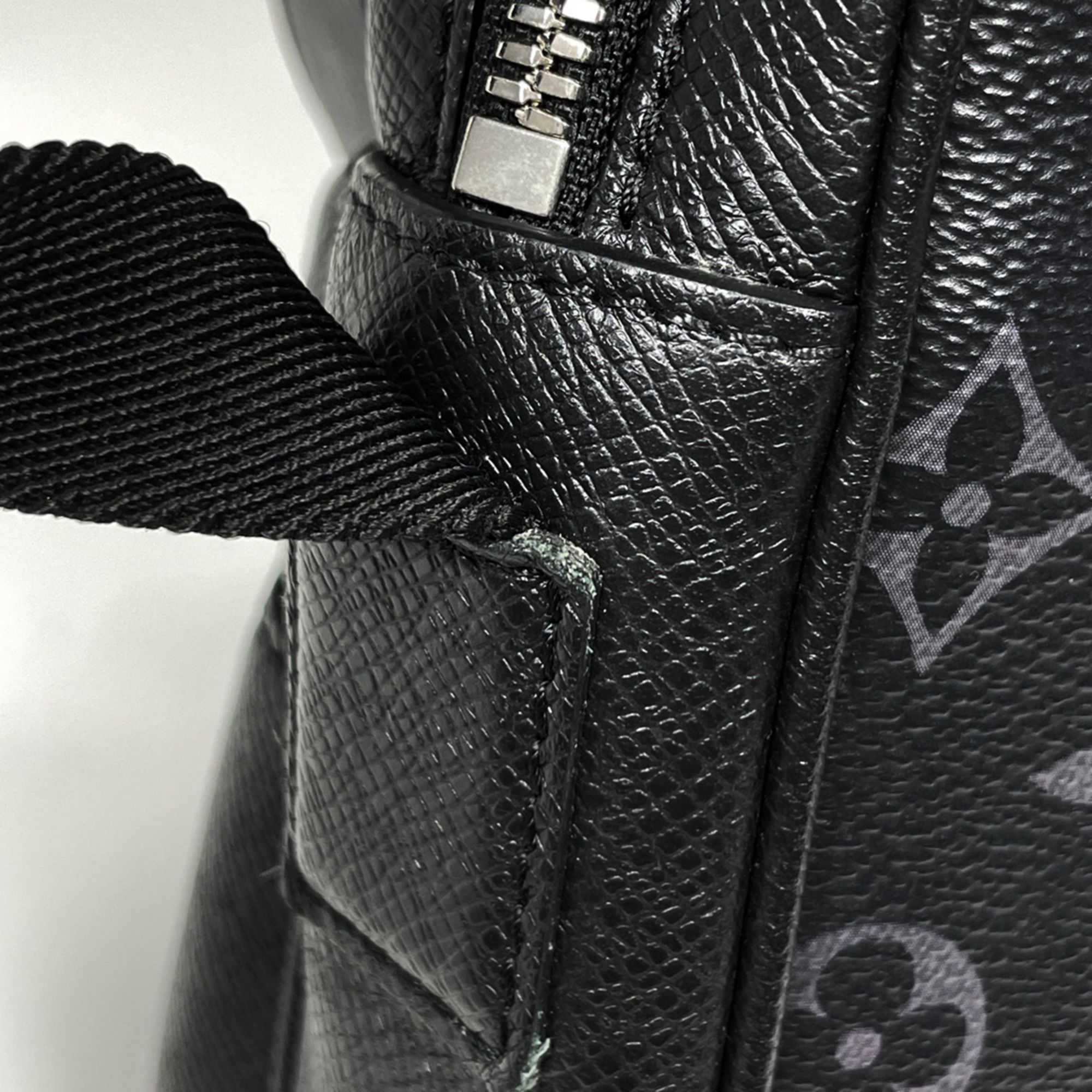 Taigarama Monogram Eclipse Shoulder Bag (Pre-Owned) - Louis Vuitton - Modalova