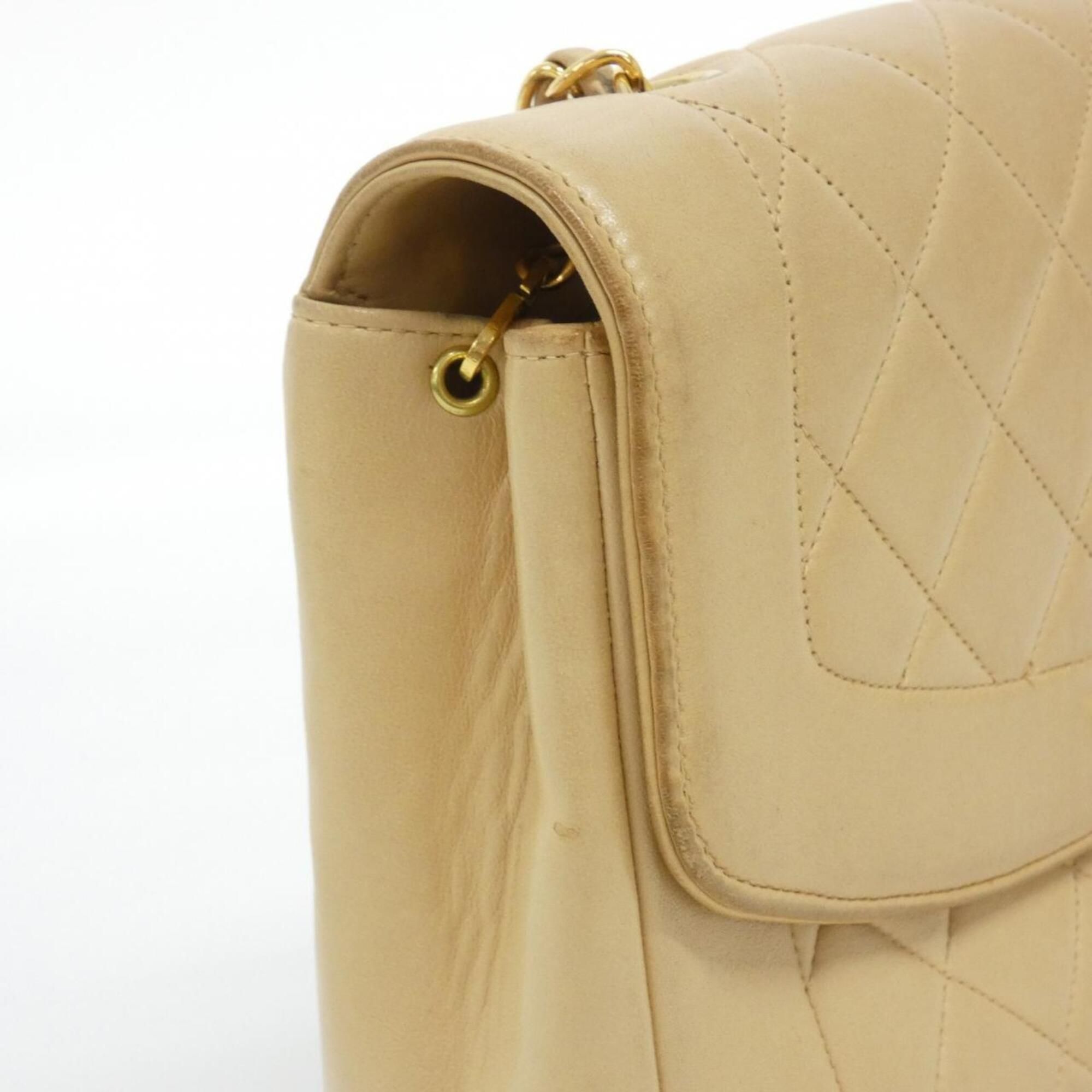 Leather Shoulder Bag (Pre-Owned) - Chanel - Modalova
