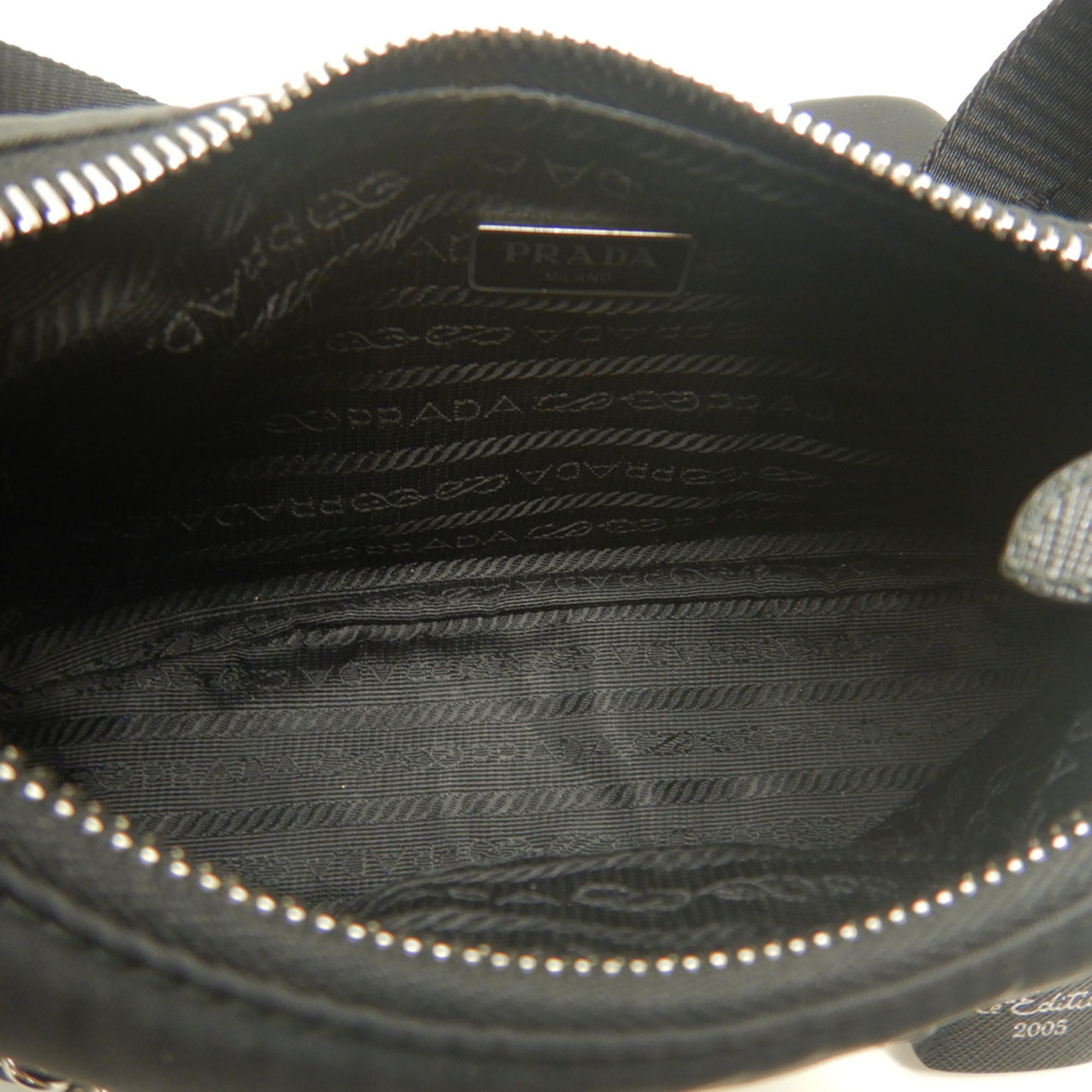 Saffiano Nylon Saffiano Shoulder Bag (Pre-Owned) - Prada - Modalova