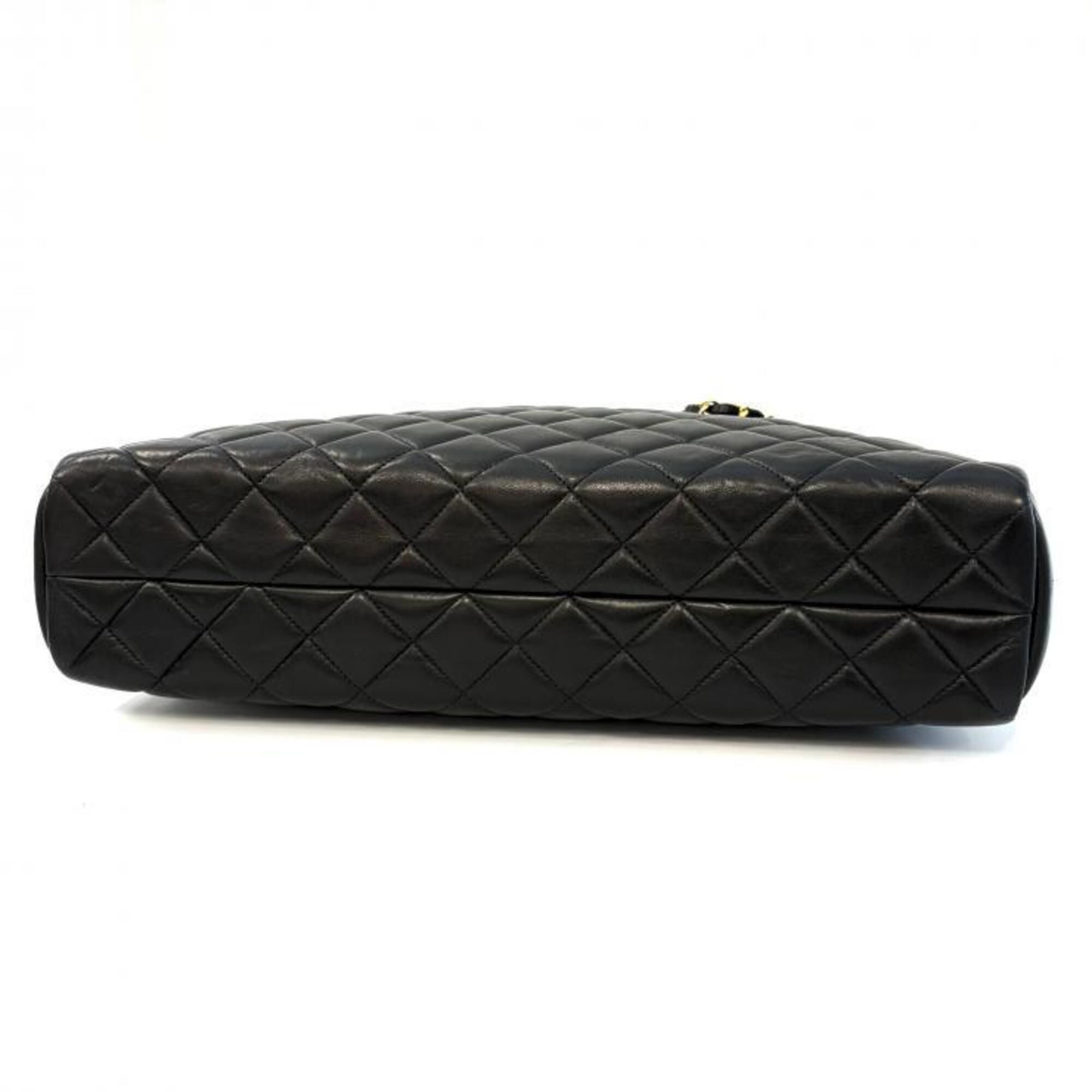 Leather Shoulder Bag (Pre-Owned) - Chanel - Modalova