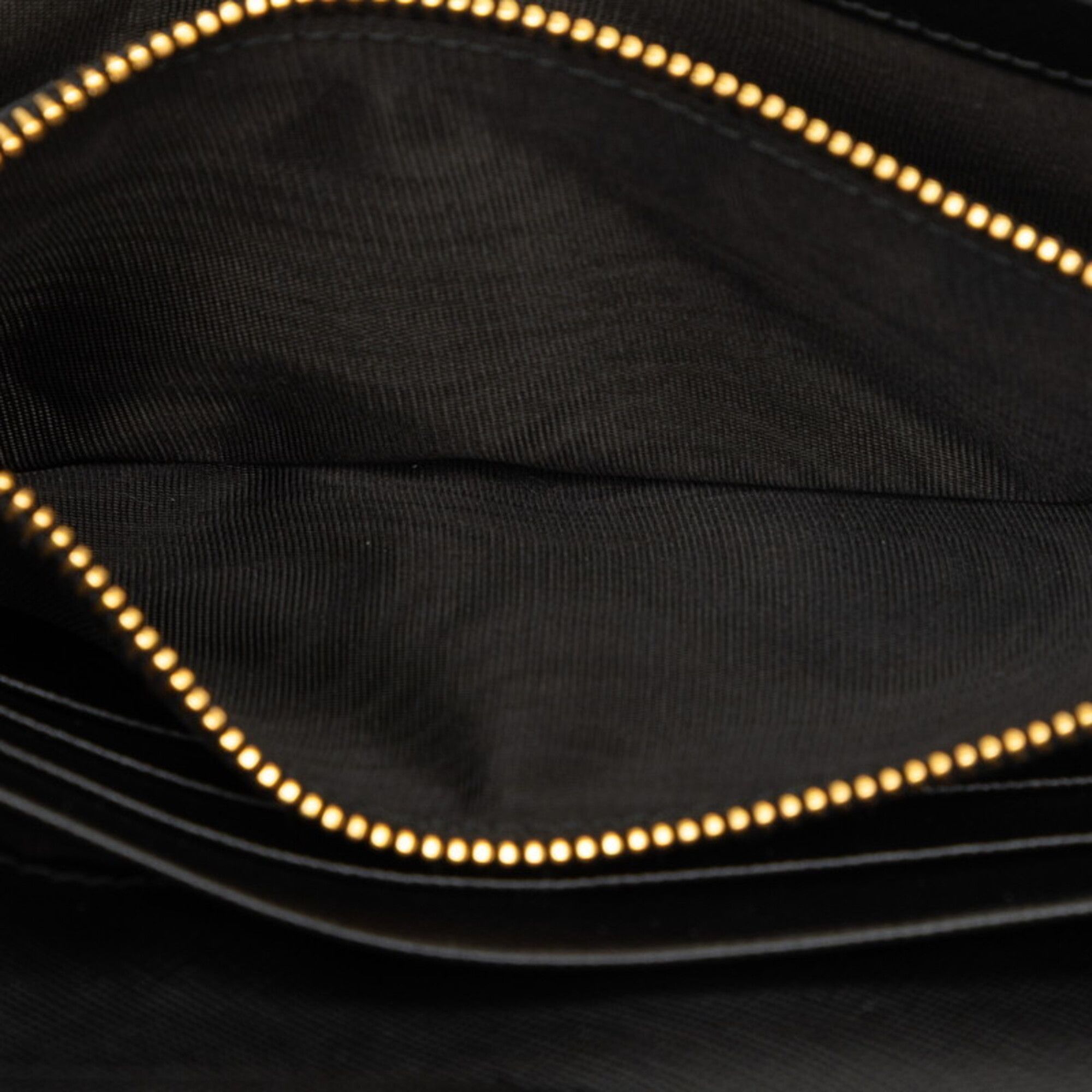 Leather Long Wallet (Bi-Fold) (Pre-Owned) - Prada - Modalova