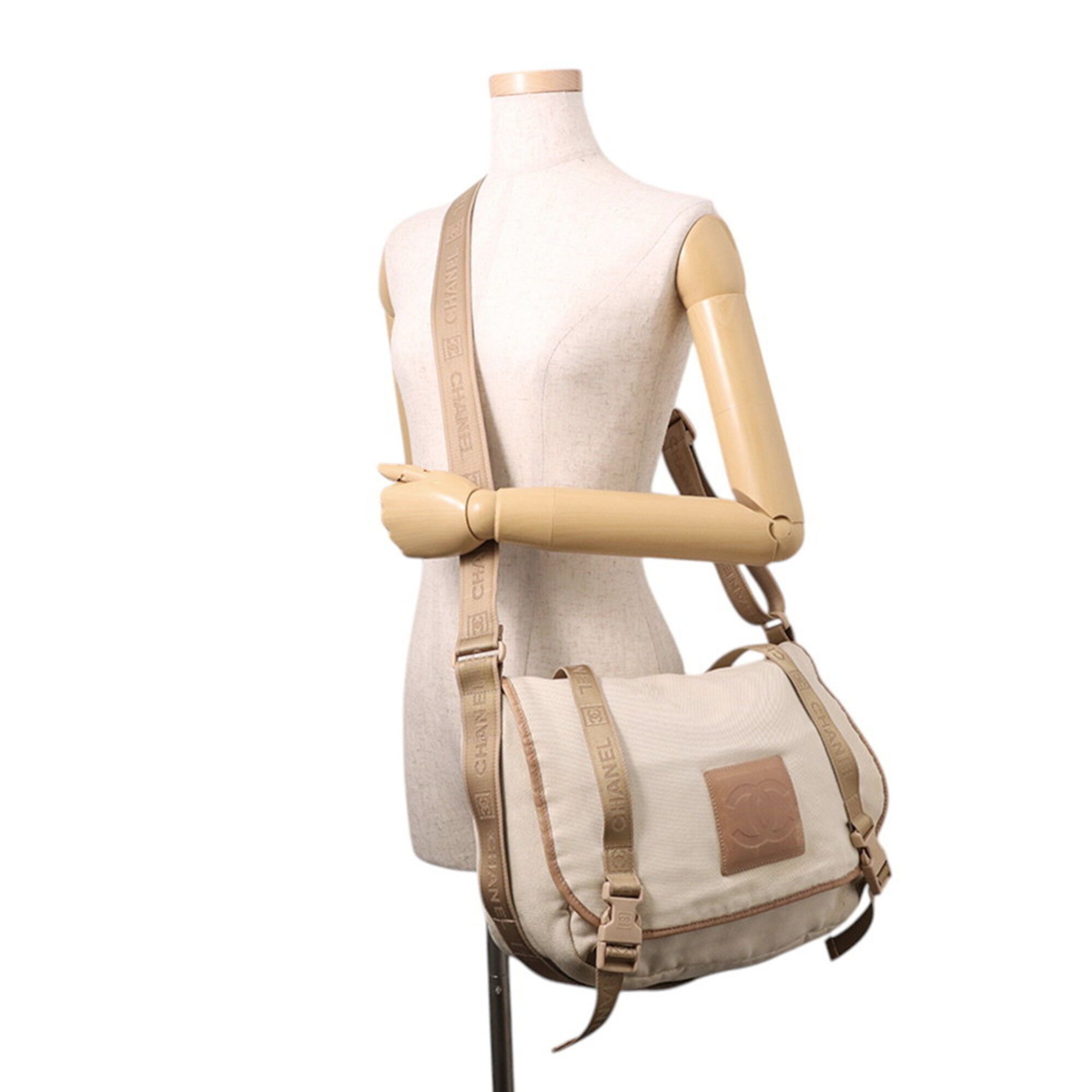 Canvas Leather Handbag Shoulder Bag (Pre-Owned) - Chanel - Modalova