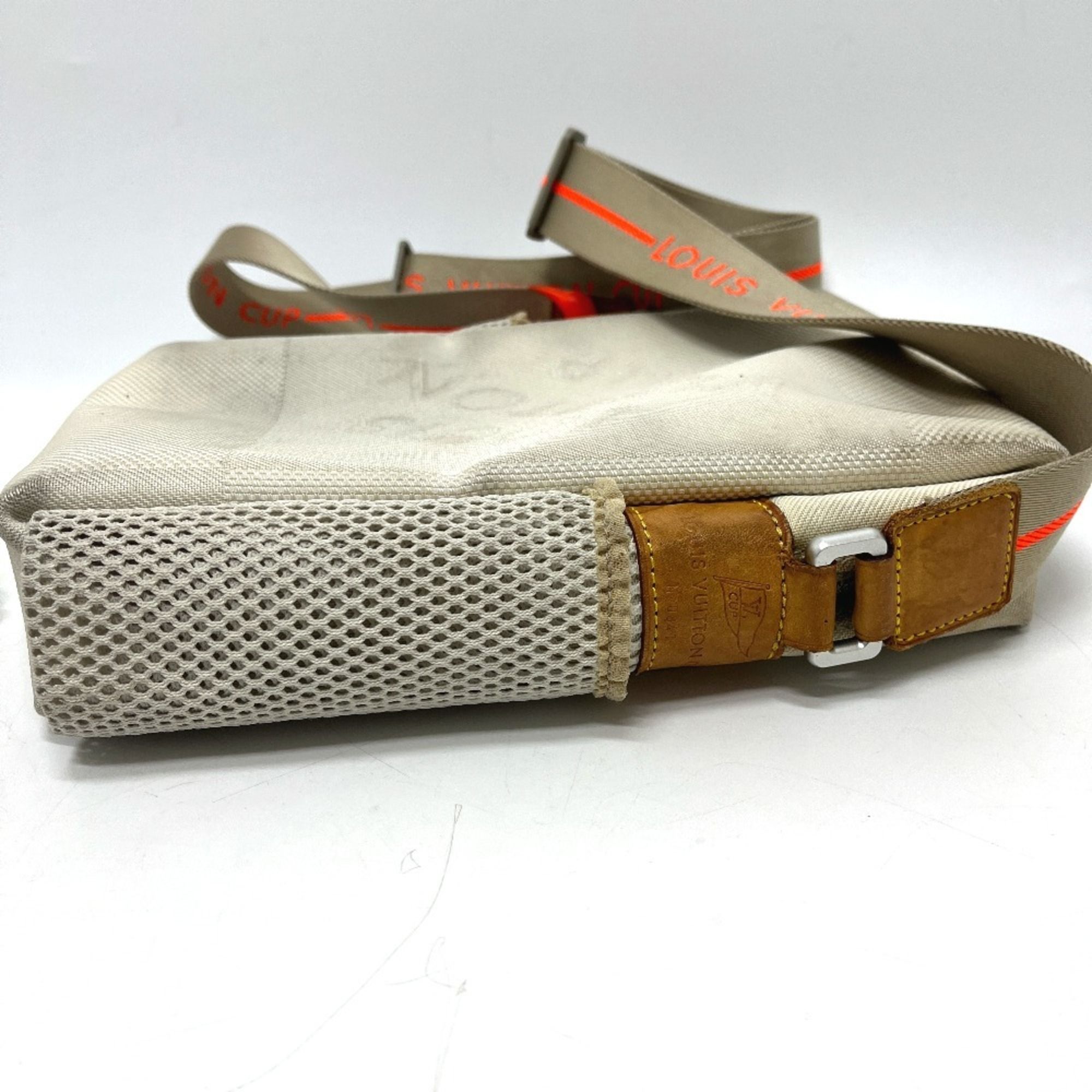 Damier Geant Canvas Pochette Shoulder Bag (Pre-Owned) - Louis Vuitton - Modalova