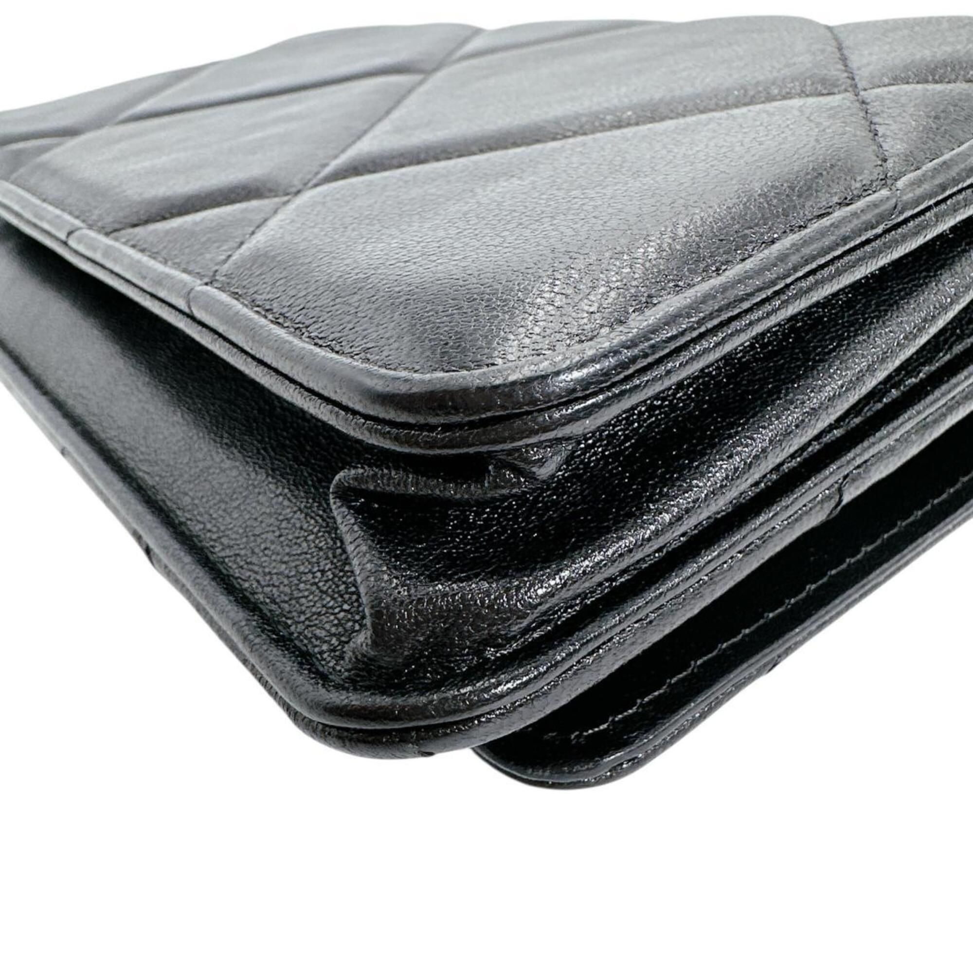 Leather Chain/Shoulder Wallet (Pre-Owned) - Chanel - Modalova