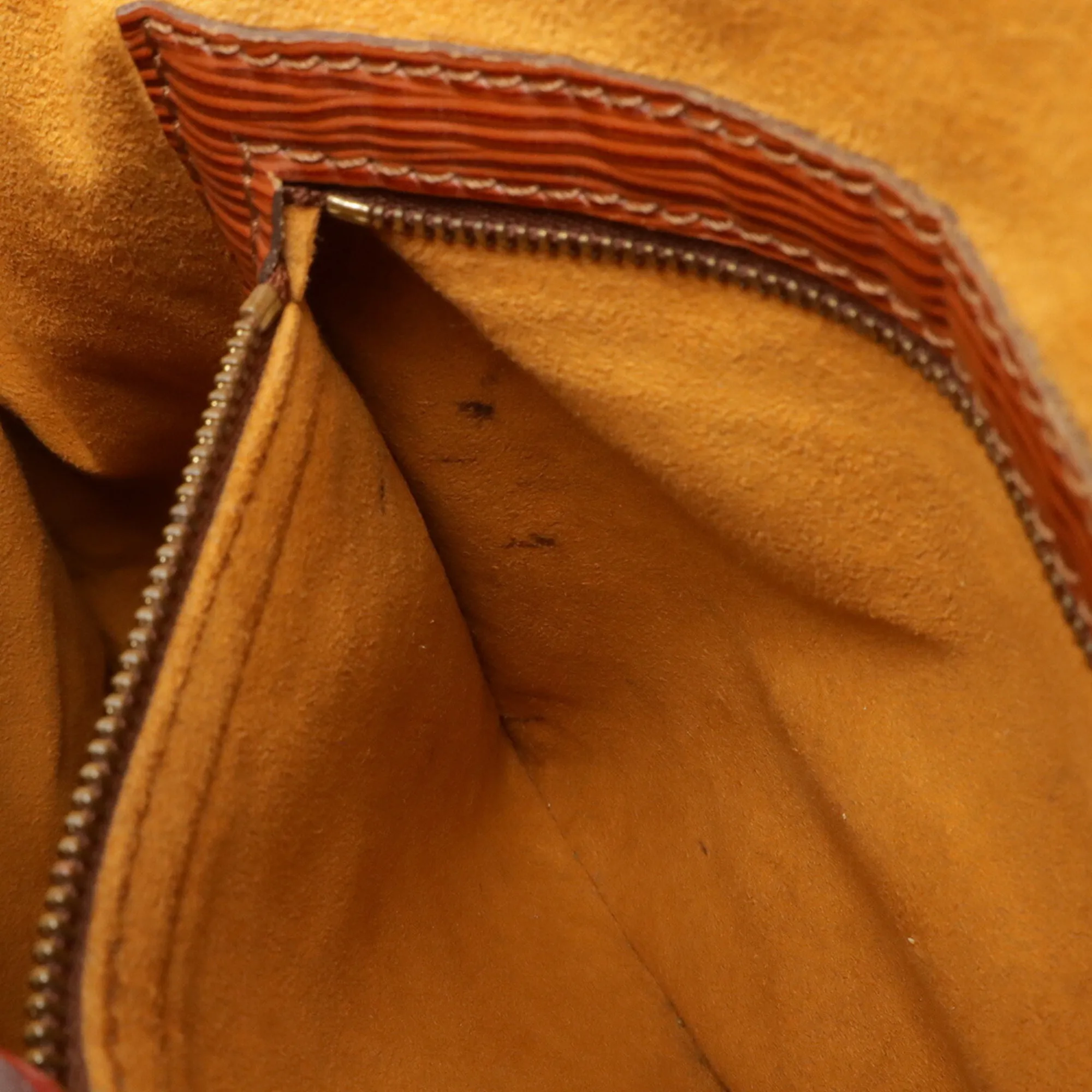 Epi Epi Leather Shoulder Bag (Pre-Owned) - Louis Vuitton - Modalova