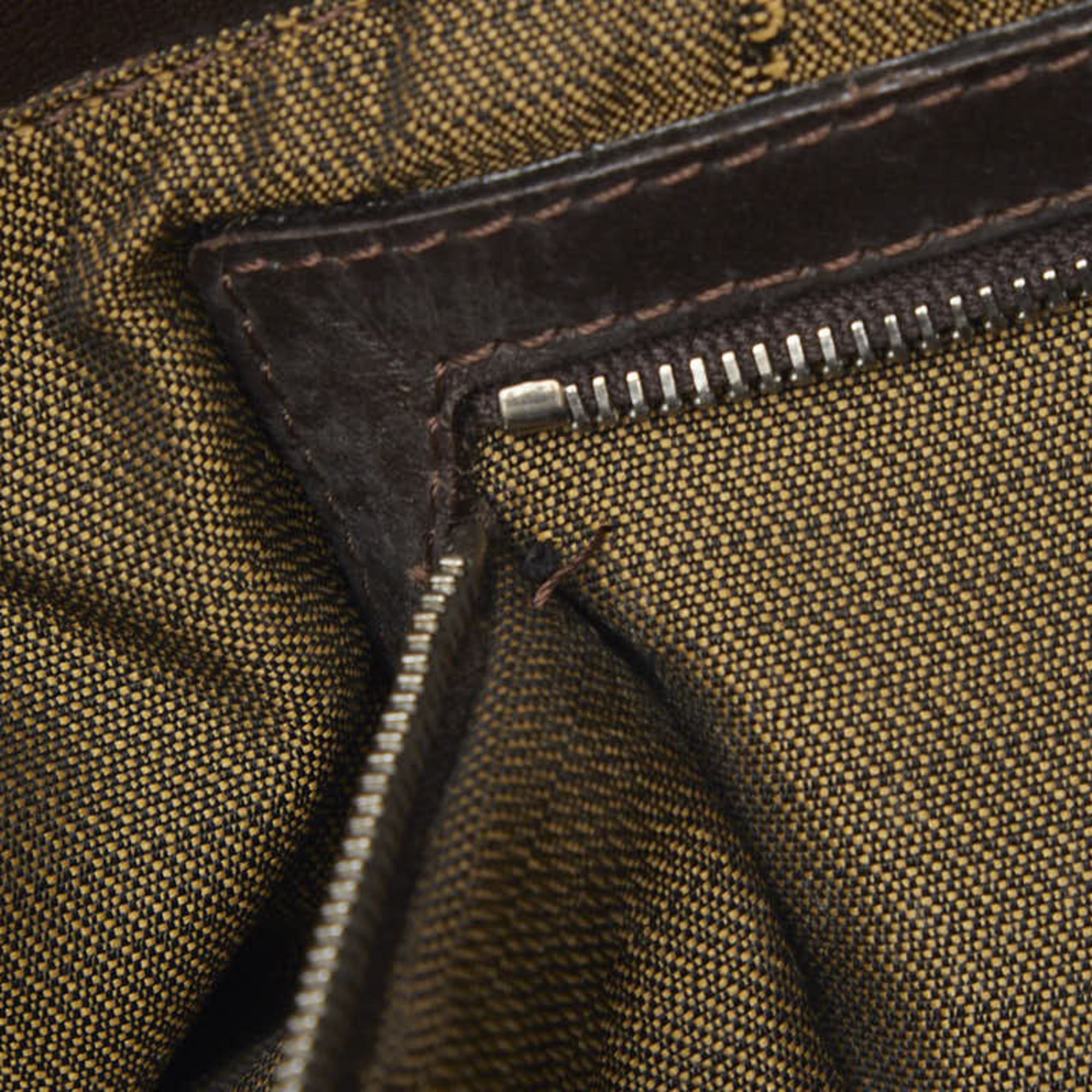 Canvas Leather Shoulder Bag (Pre-Owned) - Fendi - Modalova