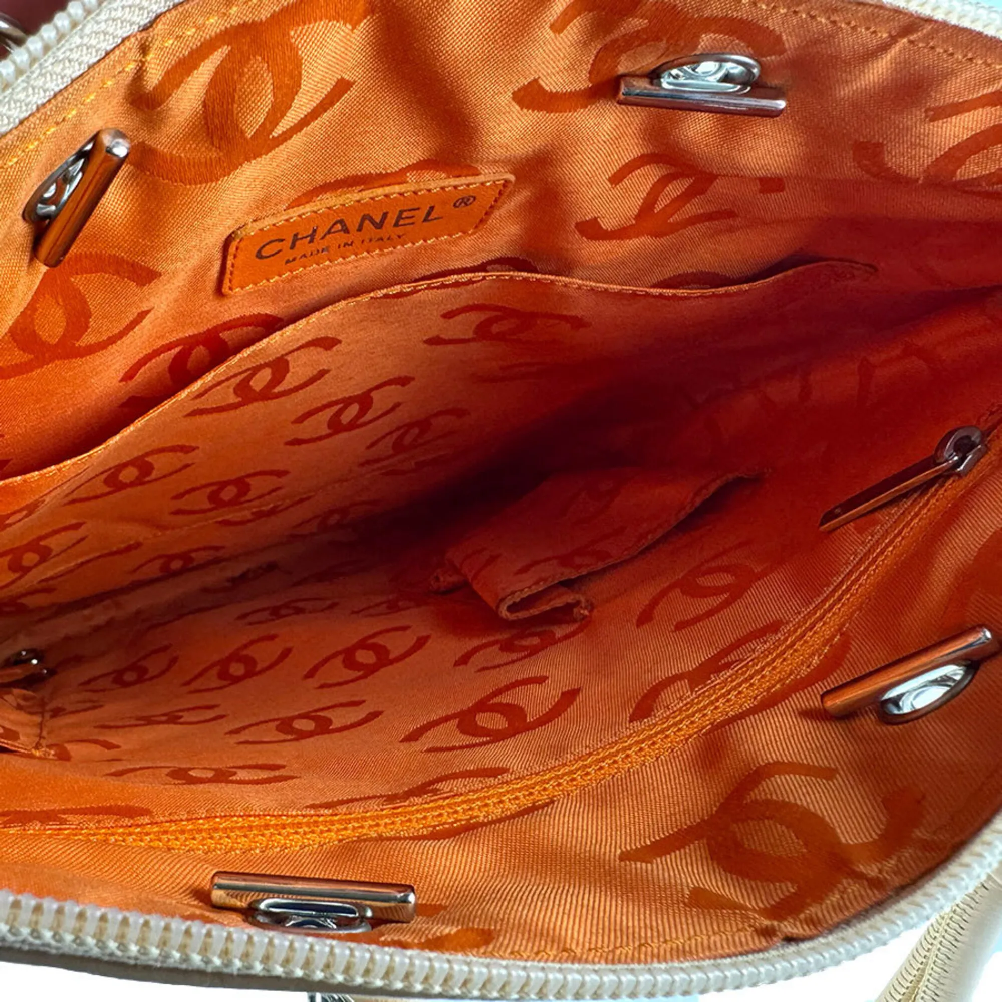 Leather Handbag (Pre-Owned) - Chanel - Modalova