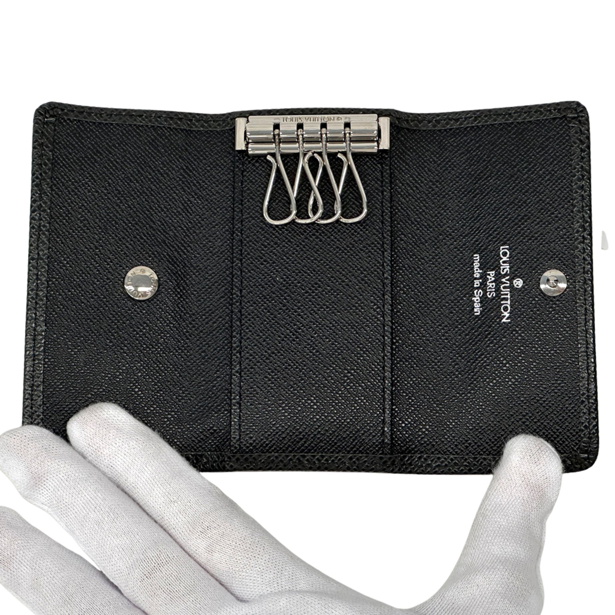Taiga Leather (Pre-Owned) - Louis Vuitton - Modalova