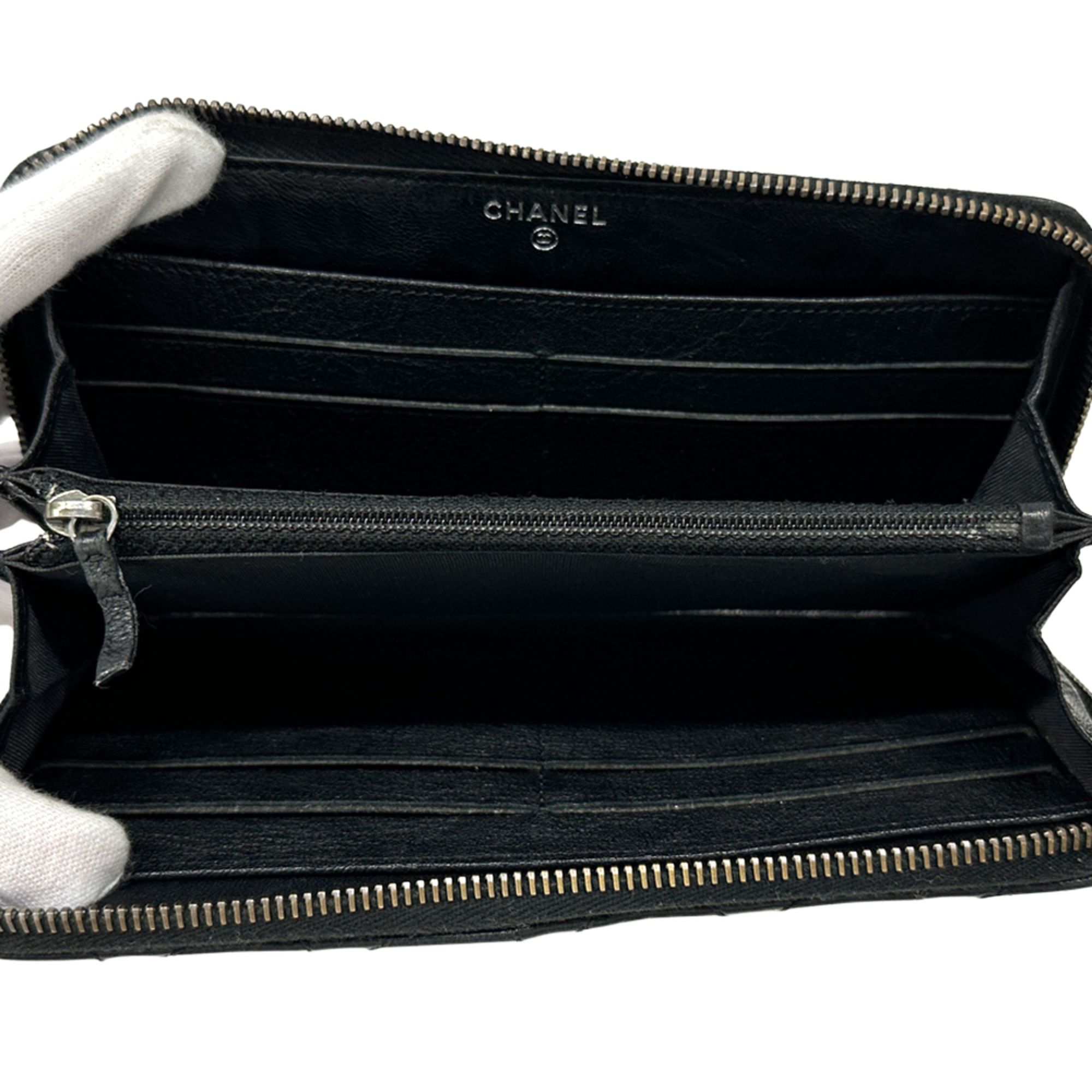 Chanel Black Leather (Pre-Owned) - Chanel - Modalova