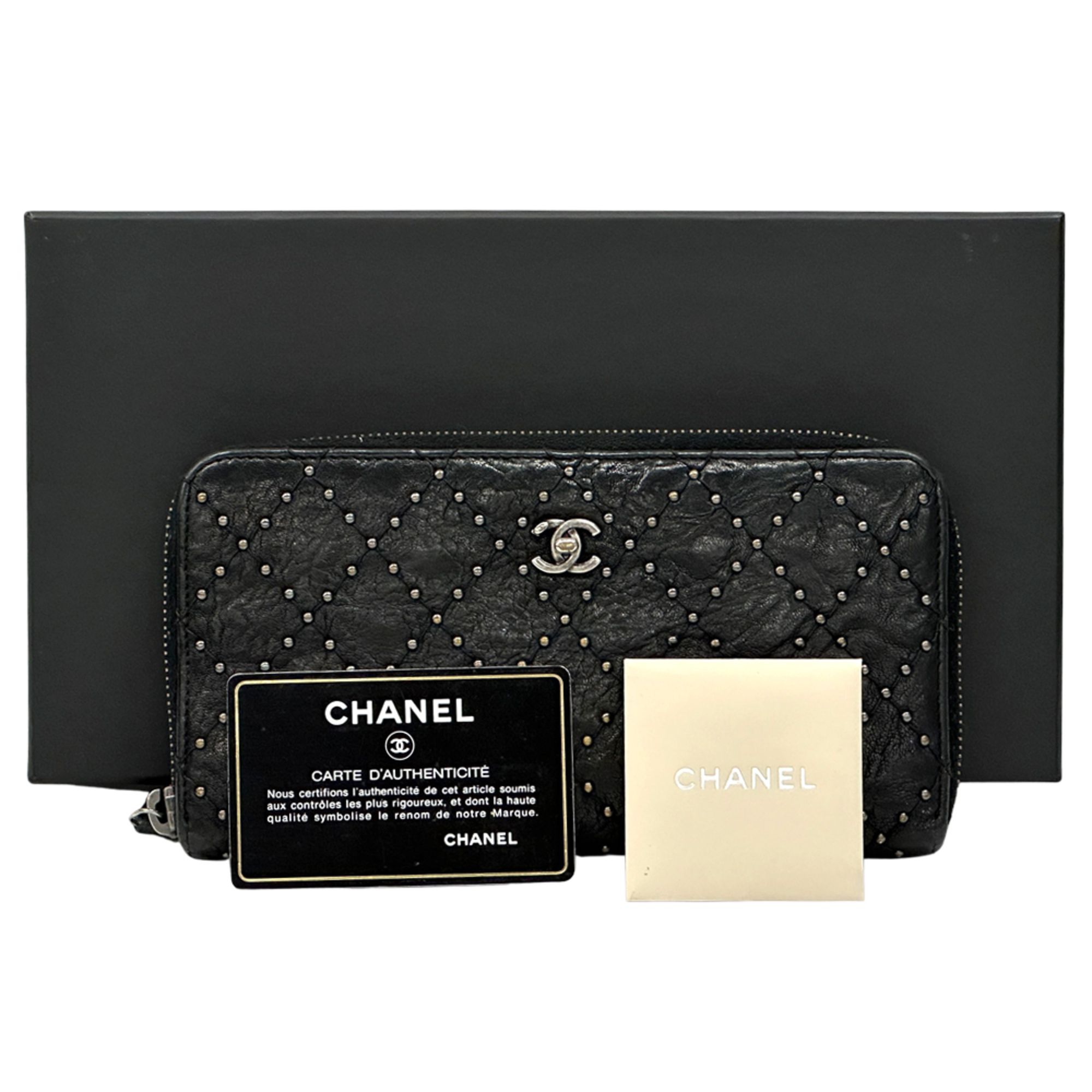 Chanel Black Leather (Pre-Owned) - Chanel - Modalova