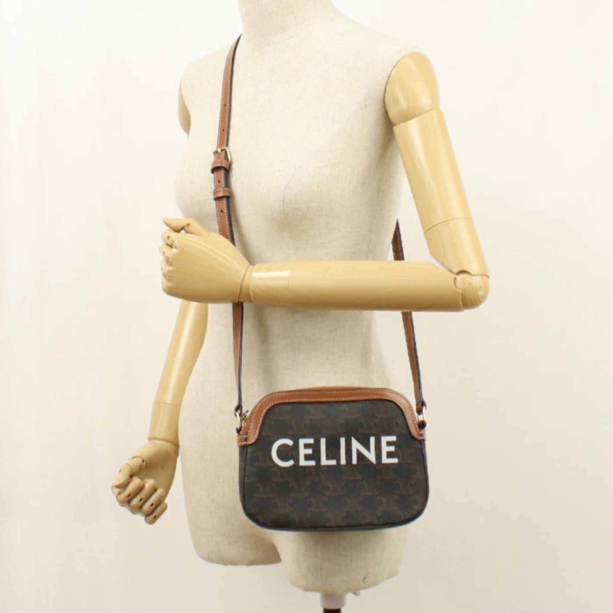Pvc Leather Shoulder Bag (Pre-Owned) - Celine - Modalova