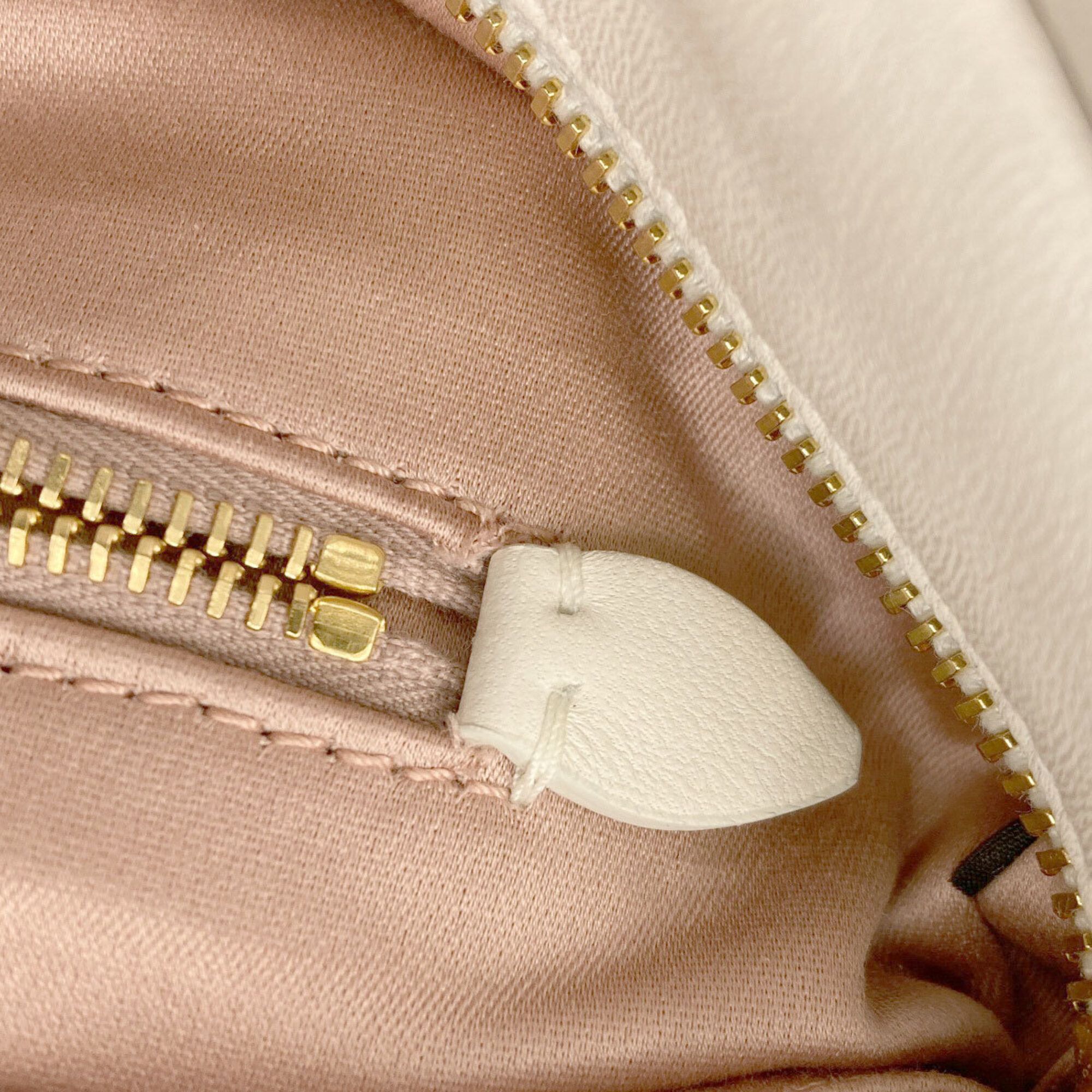 Miu Miu Leather Handbag (Pre-Owned) - Miu Miu - Modalova
