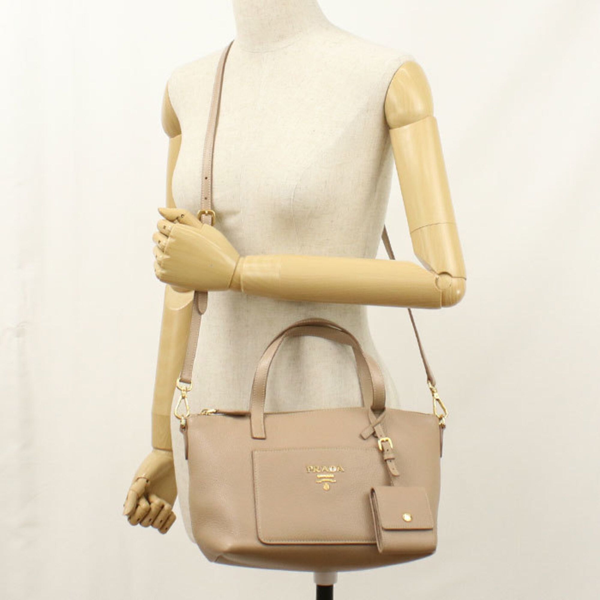 Leather Handbag (Pre-Owned) - Prada - Modalova