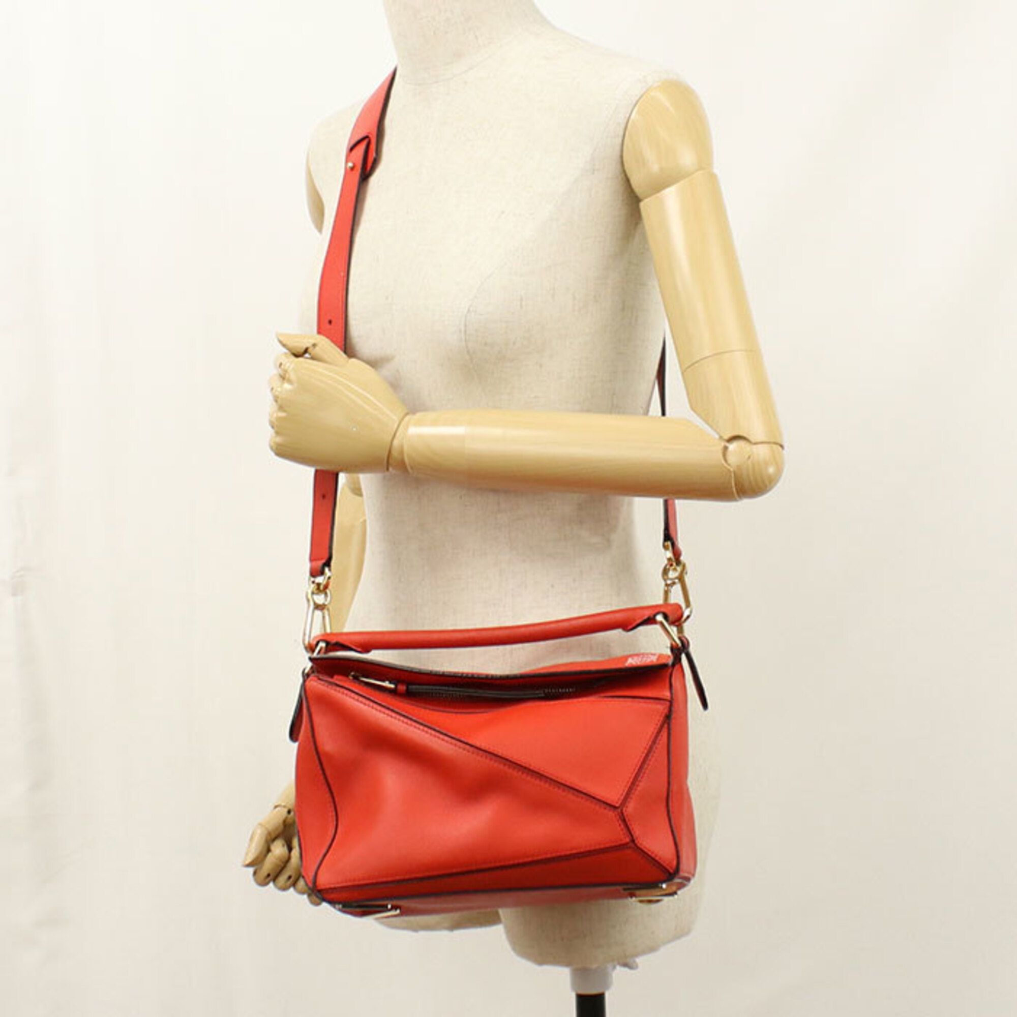 Leather Handbag (Pre-Owned) - Loewe - Modalova