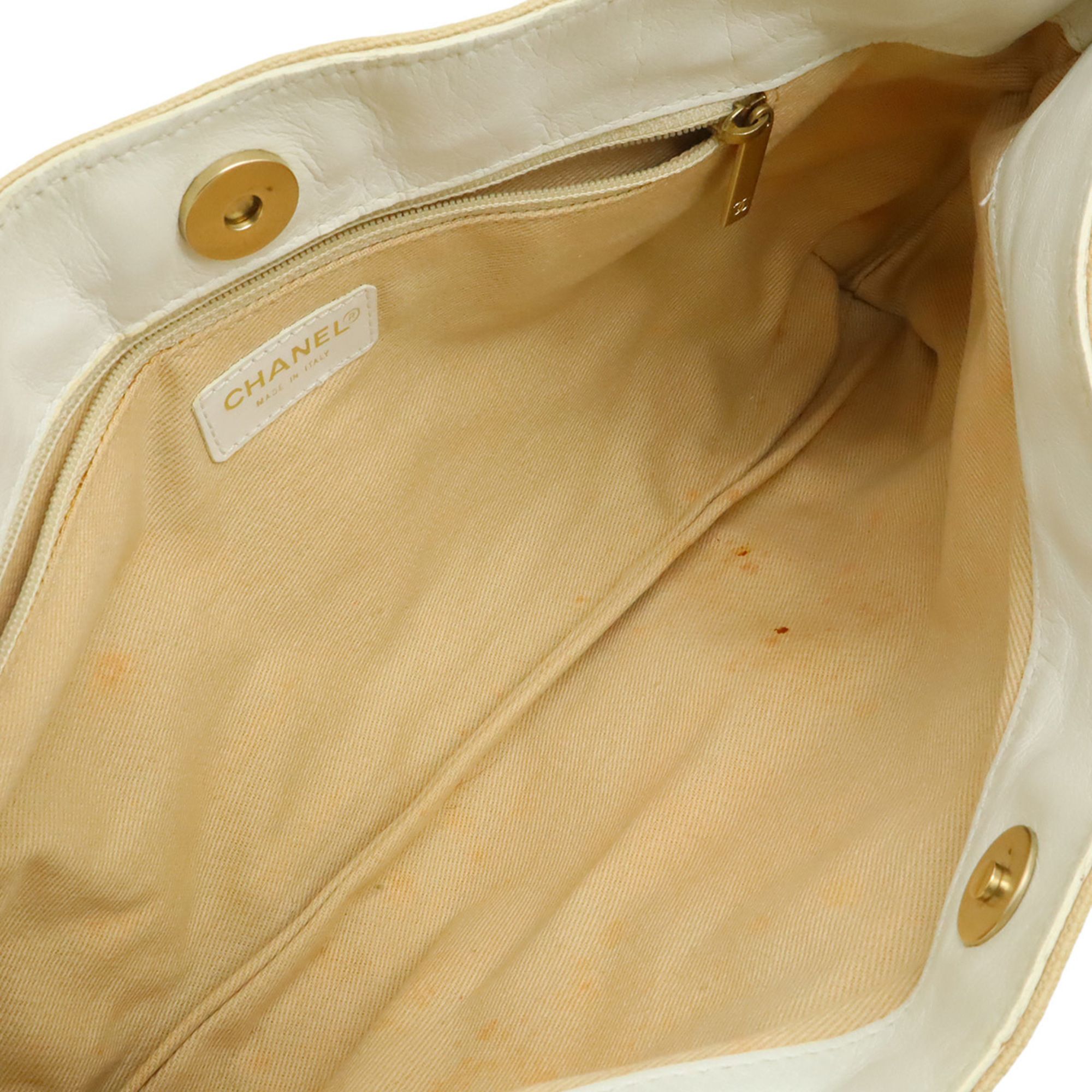 Canvas Leather Shoulder Bag (Pre-Owned) - Chanel - Modalova