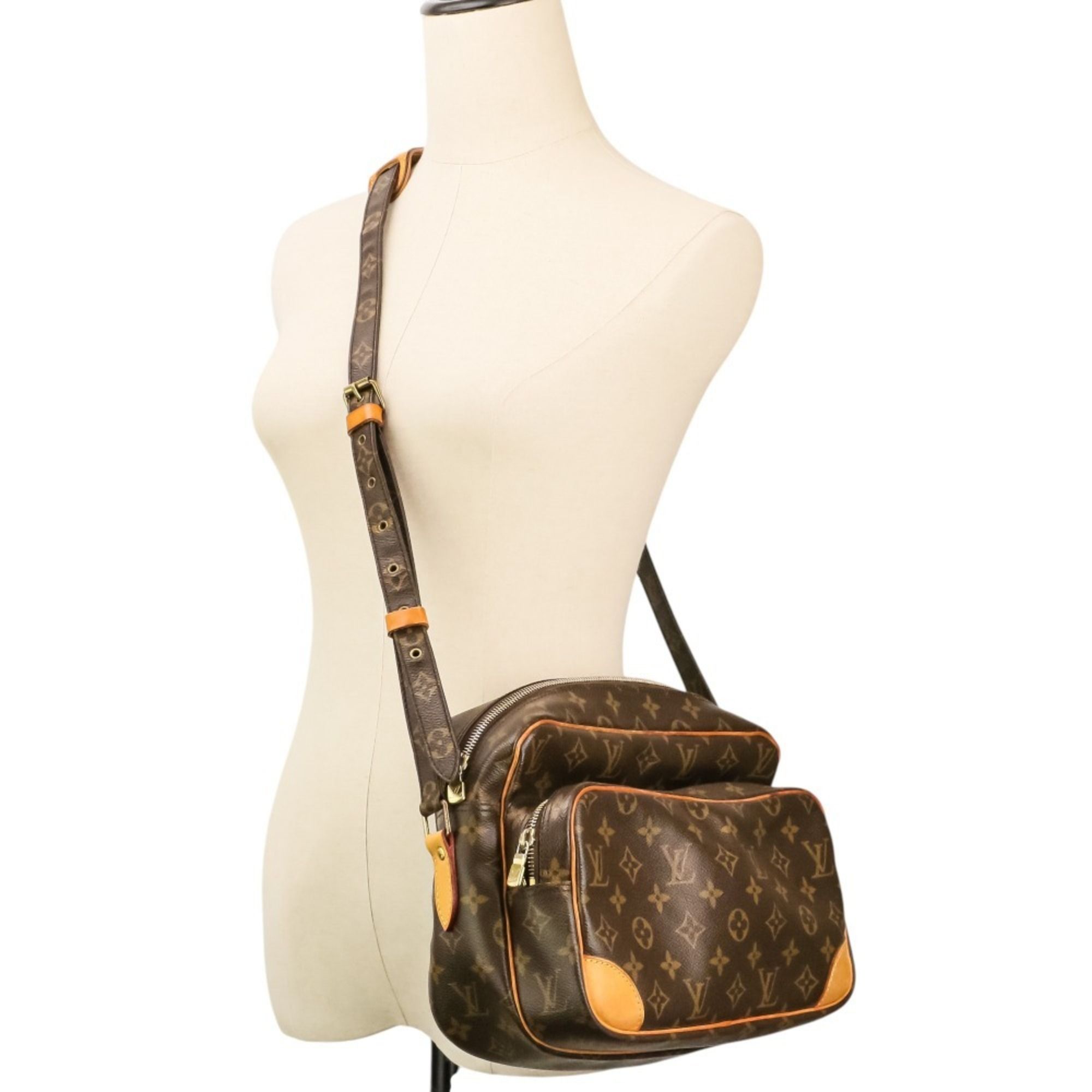 Monogram Canvas Shoulder Bag (Pre-Owned) - Louis Vuitton - Modalova