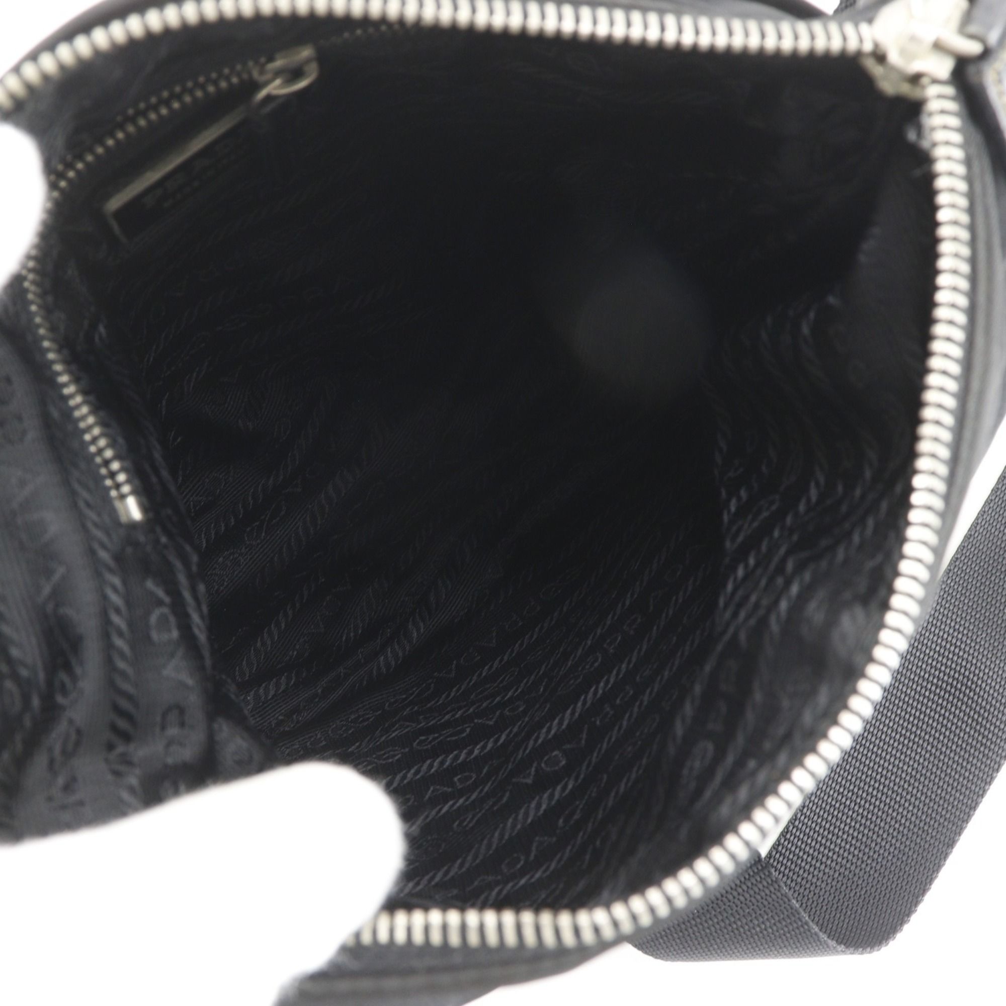 Nylon Shoulder Bag (Pre-Owned) - Prada - Modalova