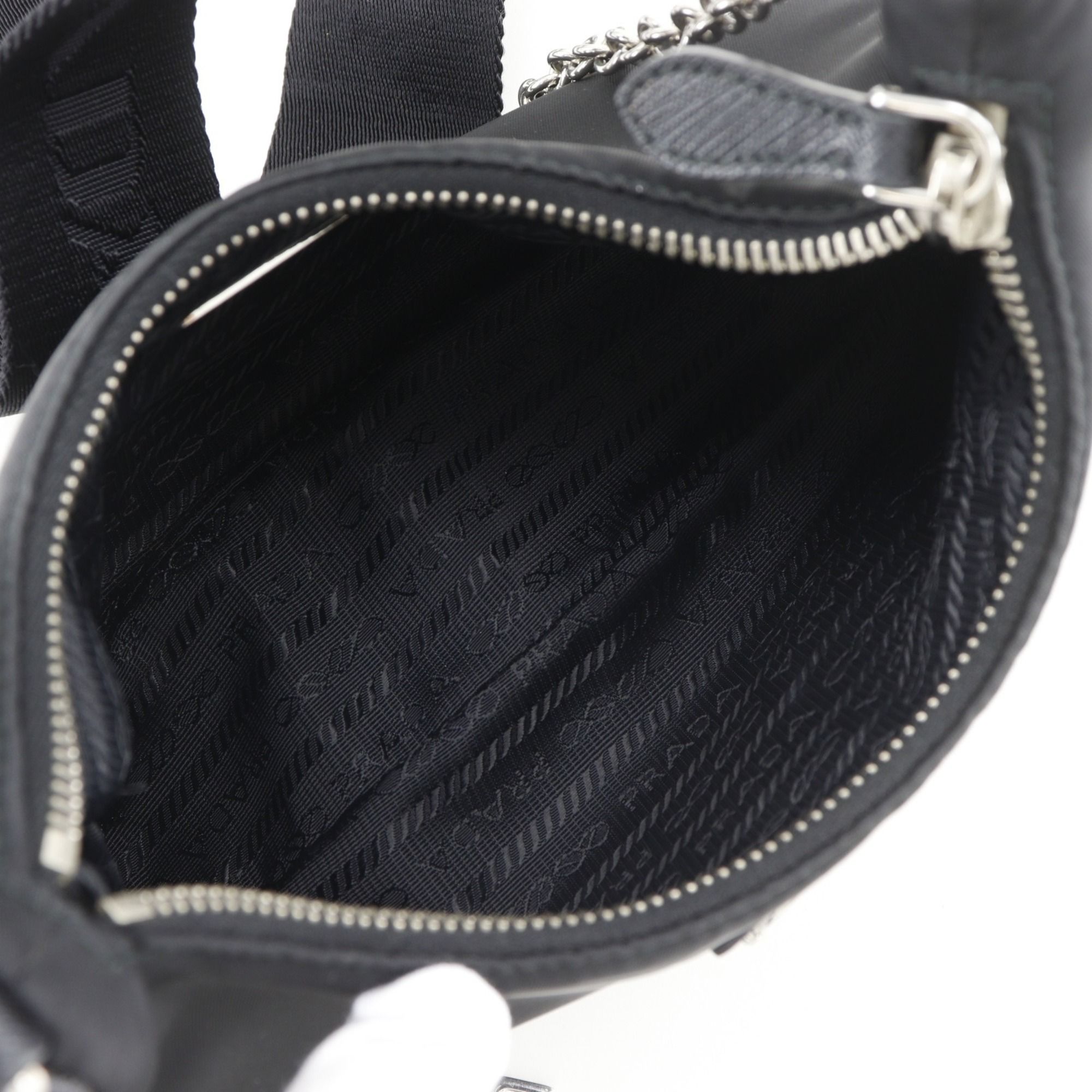 Saffiano Nylon Saffiano Shoulder Bag (Pre-Owned) - Prada - Modalova