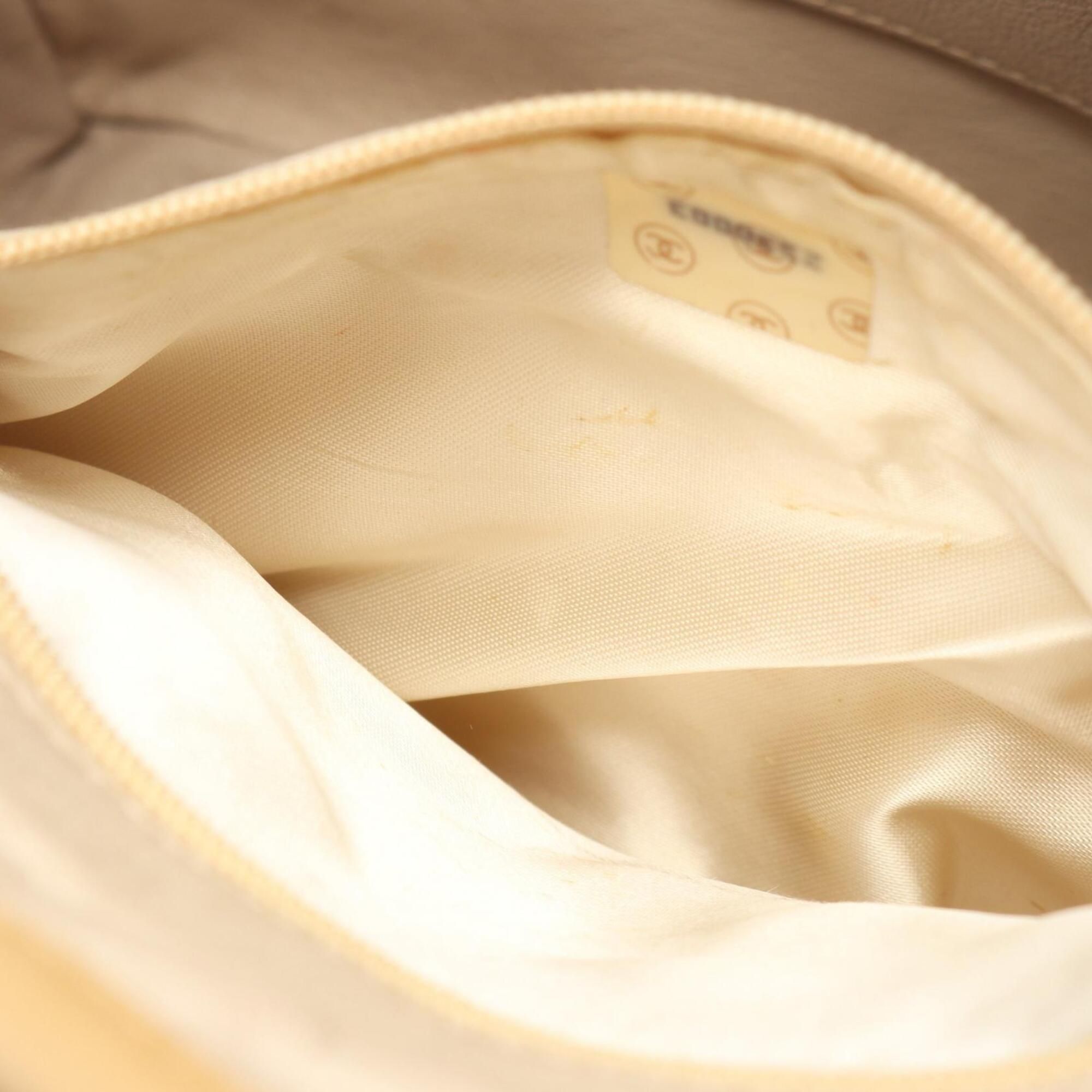 Leather Handbag Shoulder Bag (Pre-Owned) - Chanel - Modalova