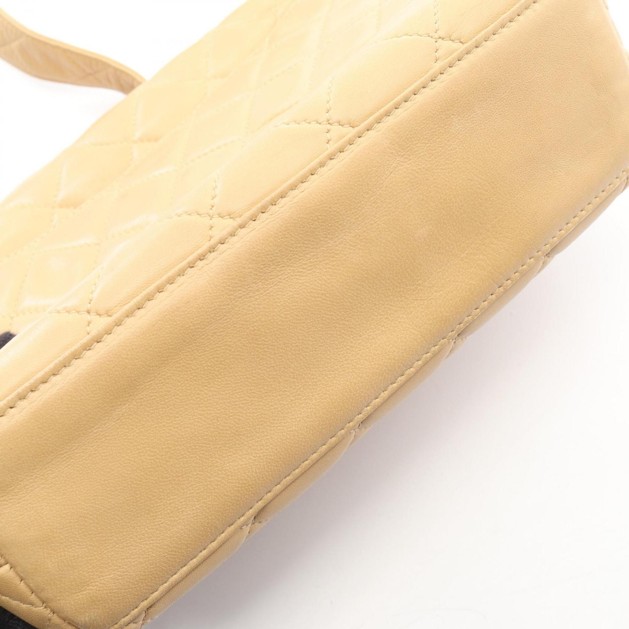 Leather Handbag Shoulder Bag (Pre-Owned) - Chanel - Modalova