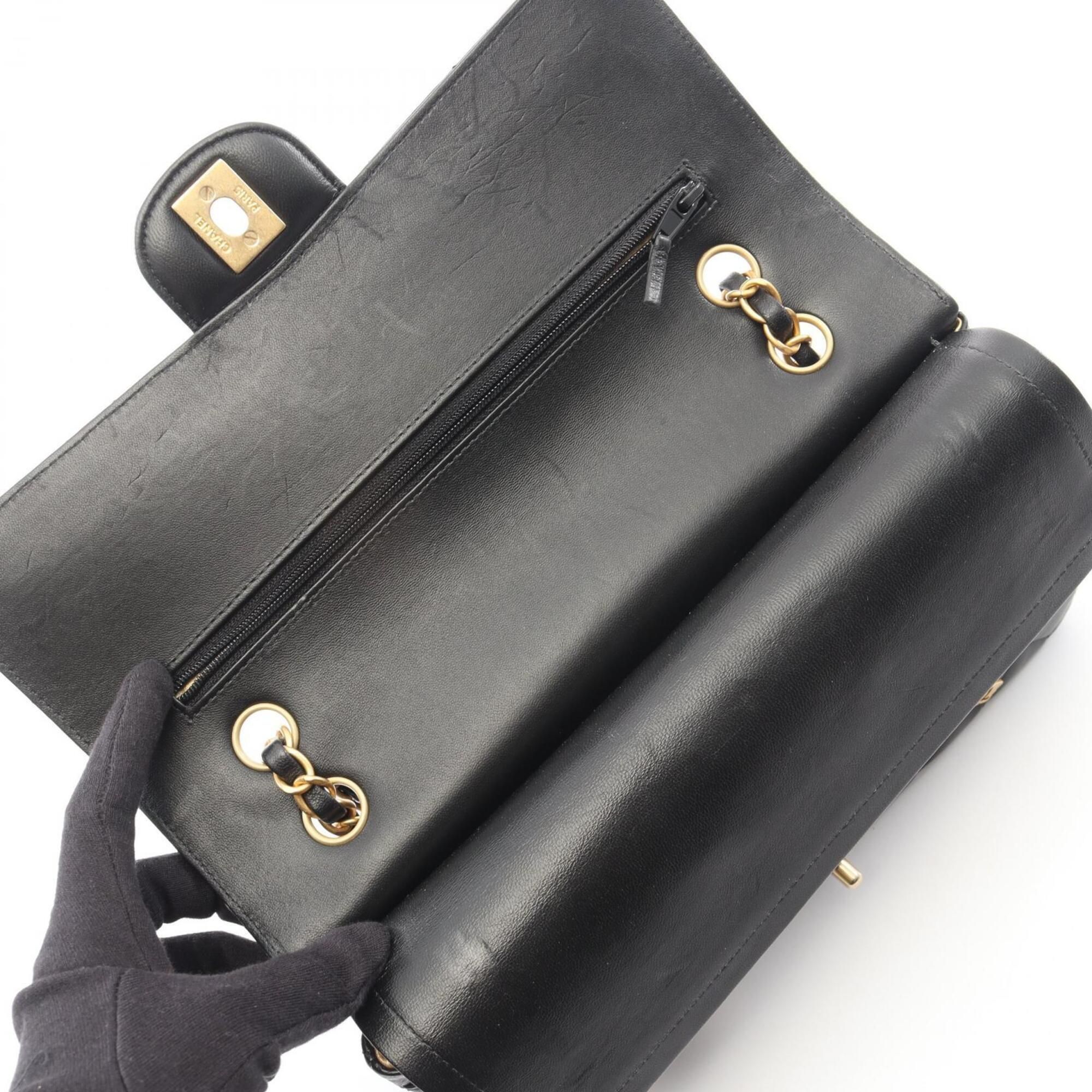 Matelasse Leather Shoulder Bag (Pre-Owned) - Chanel - Modalova