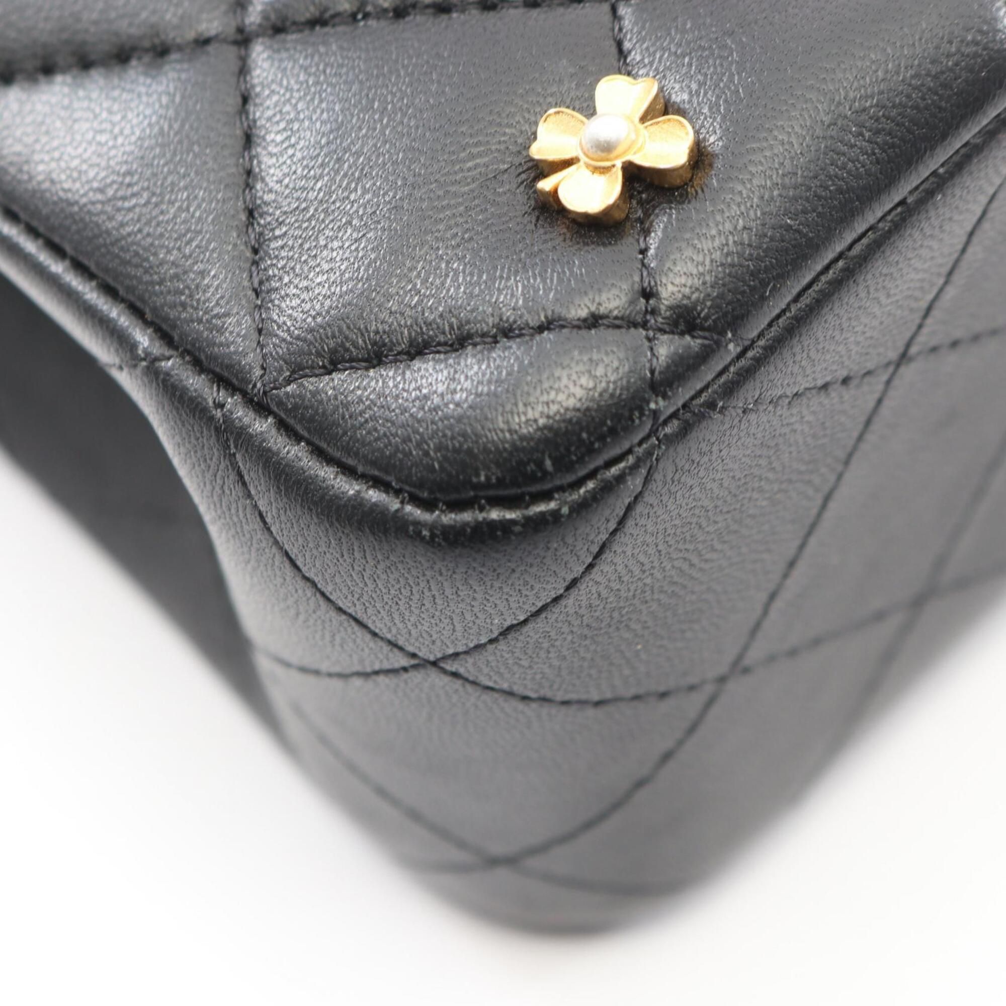 Matelasse Leather Shoulder Bag (Pre-Owned) - Chanel - Modalova