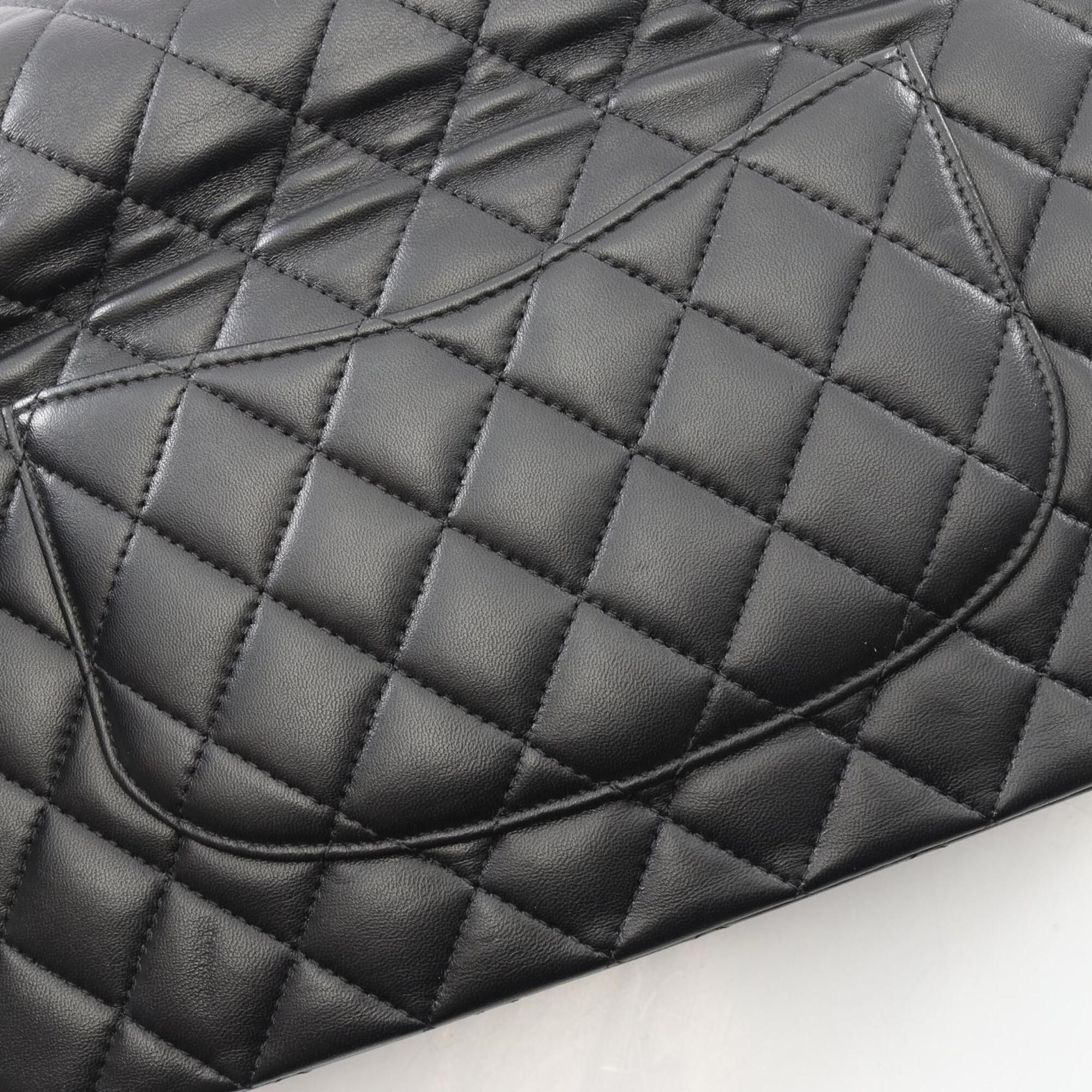 Matelasse Leather Shoulder Bag (Pre-Owned) - Chanel - Modalova