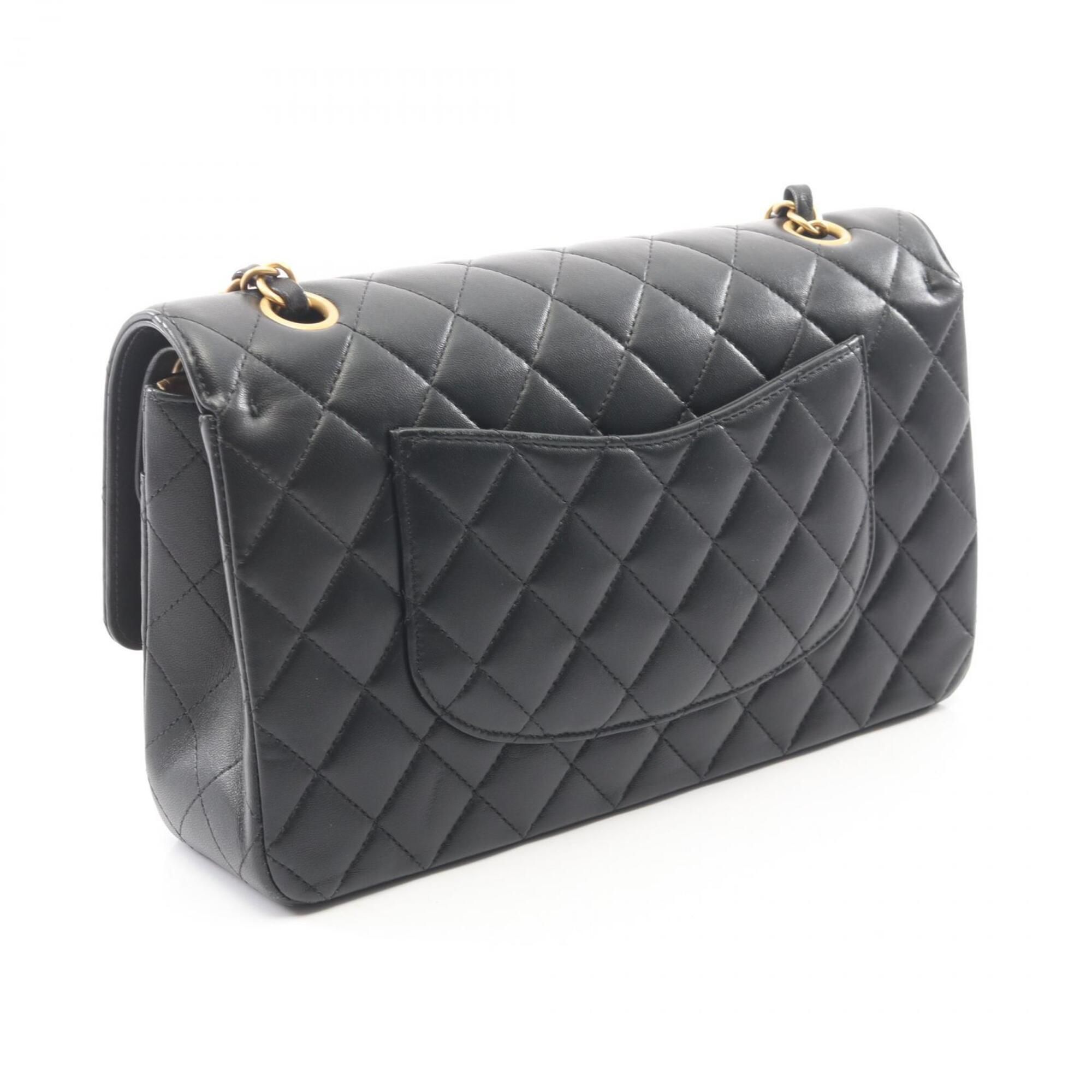 Matelasse Leather Shoulder Bag (Pre-Owned) - Chanel - Modalova